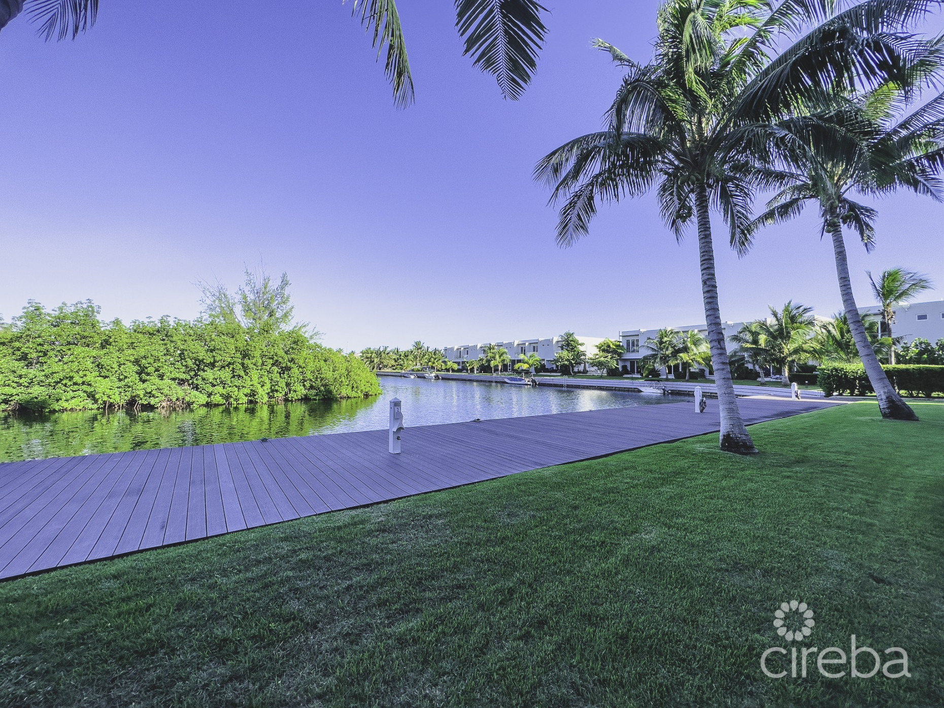 SMB CORRIDOR 4 BED -THE DRAKE