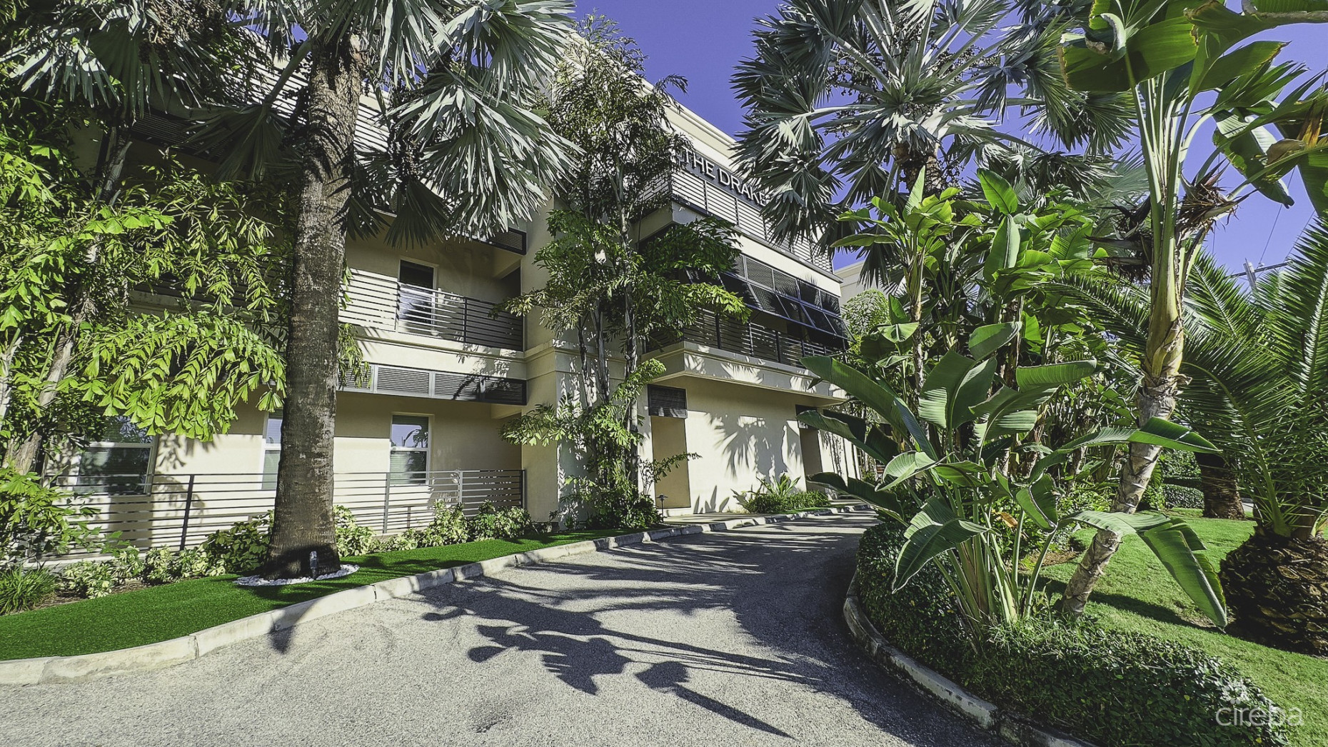 SMB CORRIDOR 4 BED -THE DRAKE