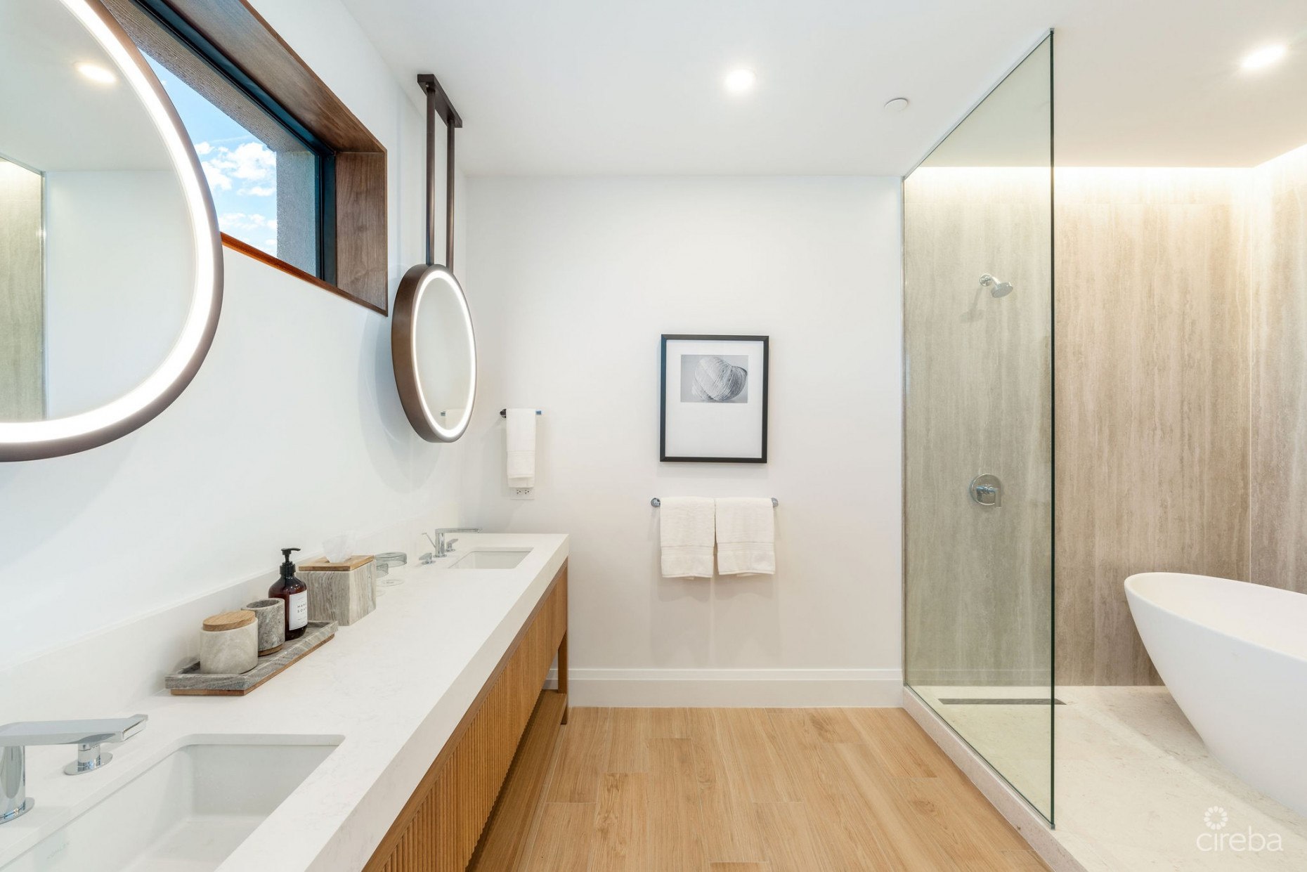 SMB 4 BED CONDO- THE SANDS