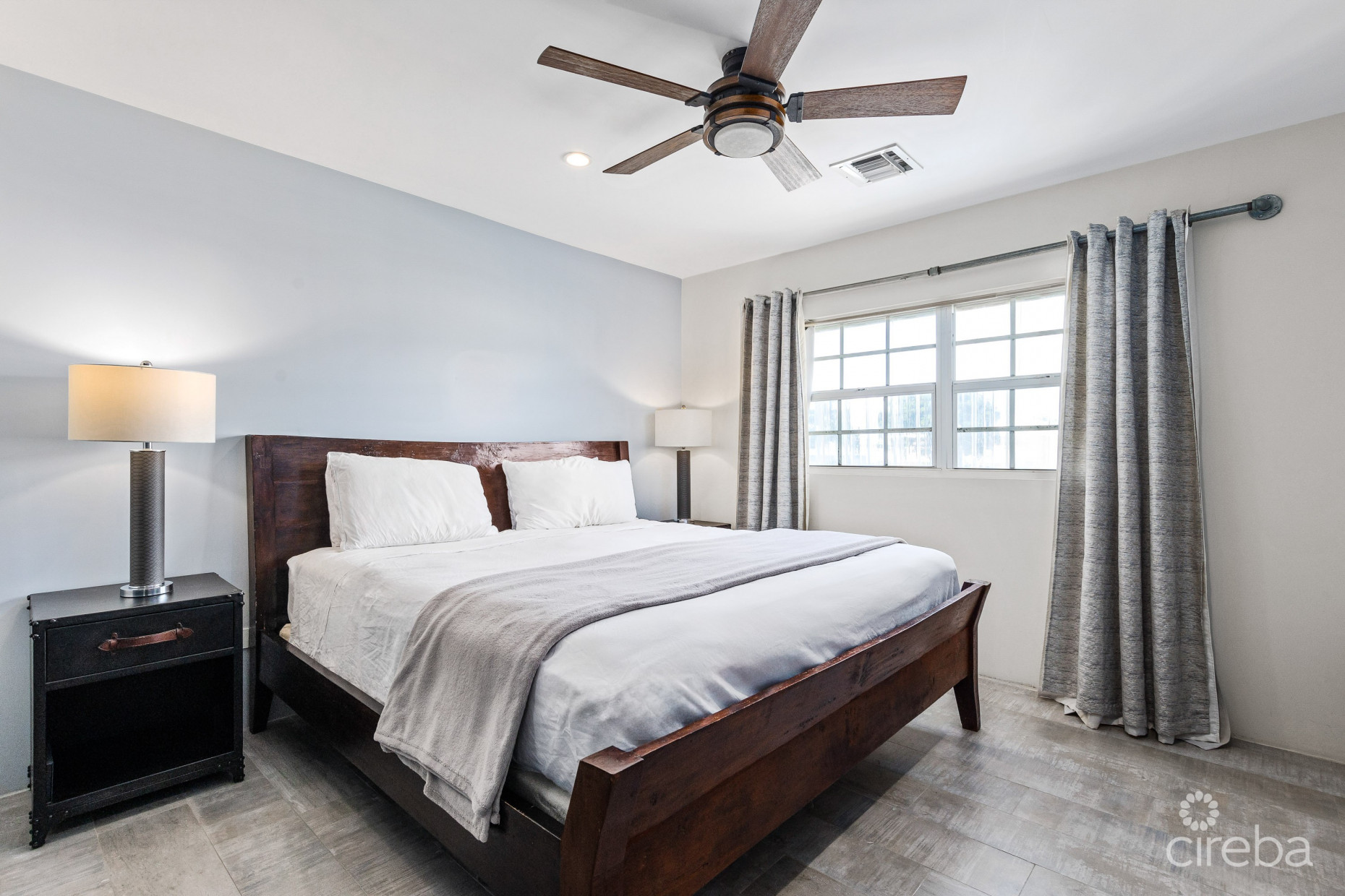 CARIBBEAN COURTS 3C, SOUTH SOUND CONDO