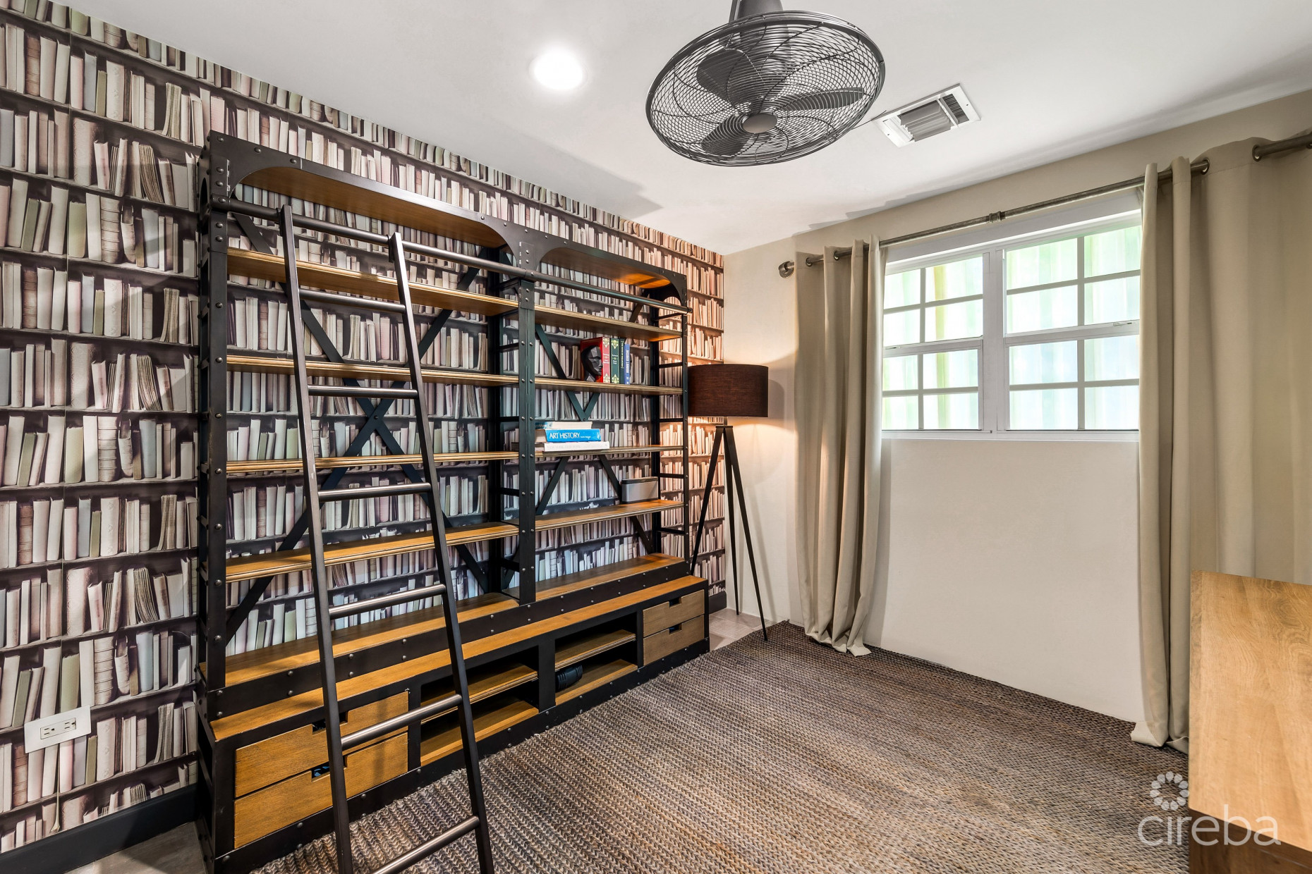 CARIBBEAN COURTS 3C, SOUTH SOUND CONDO