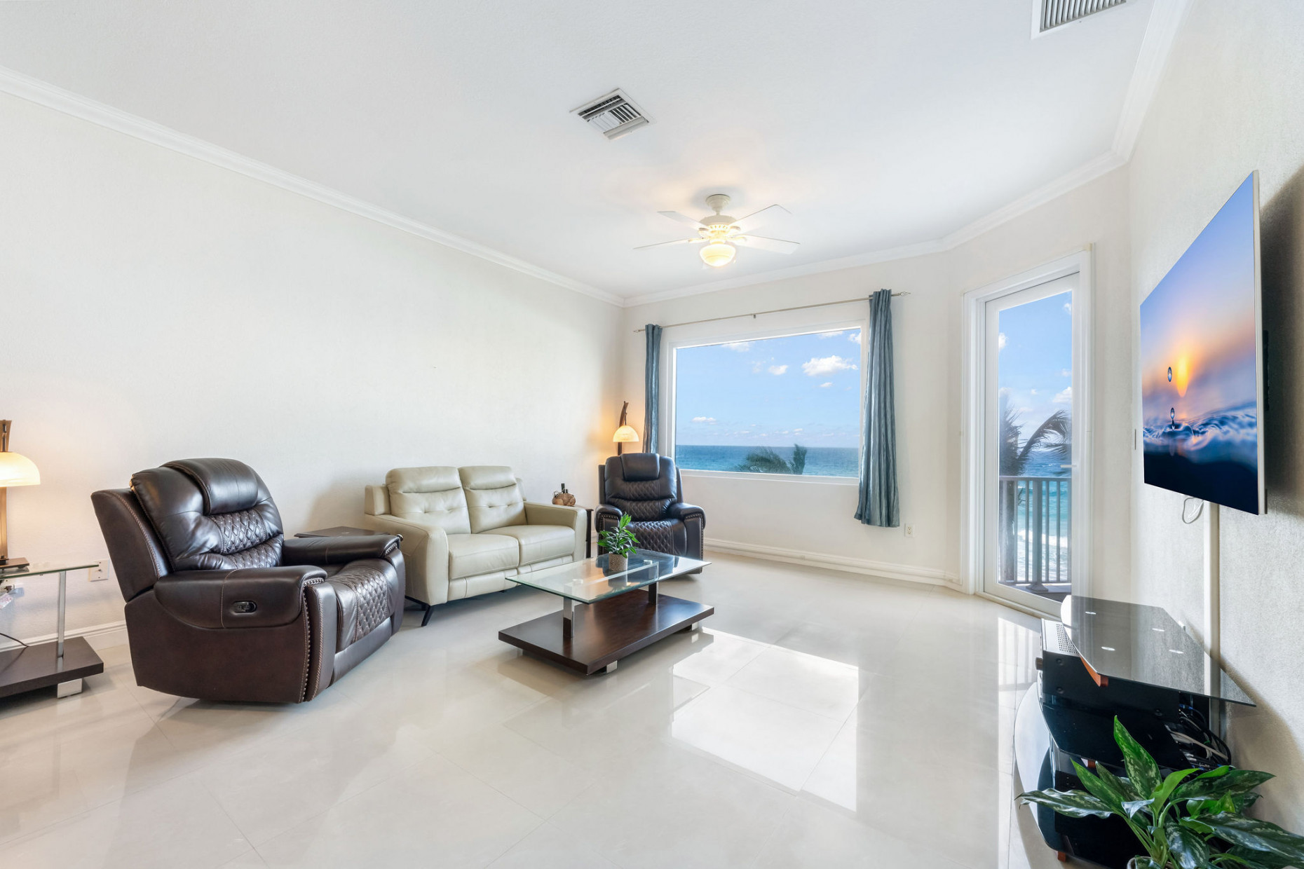 Westview - Prime Oceanfront 3-bedroom Residence