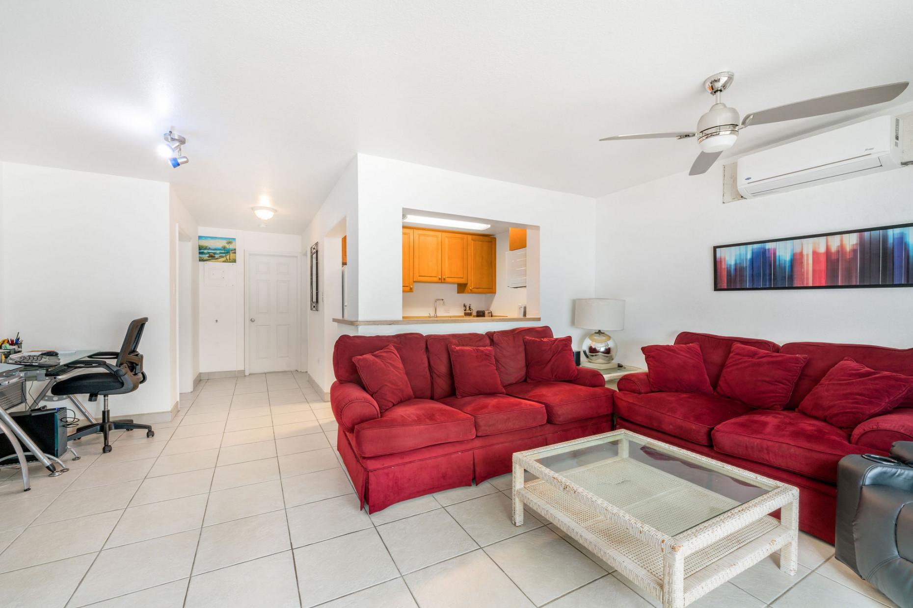 Seagull | Seven Mile Beach Front, Unit 2