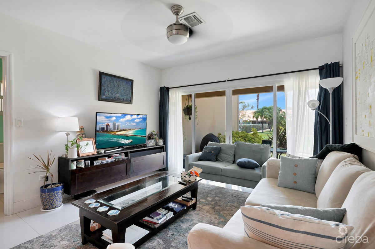 OCEAN CLUB 2 BED 2.5 BATH MODERN TOWN HOUSE