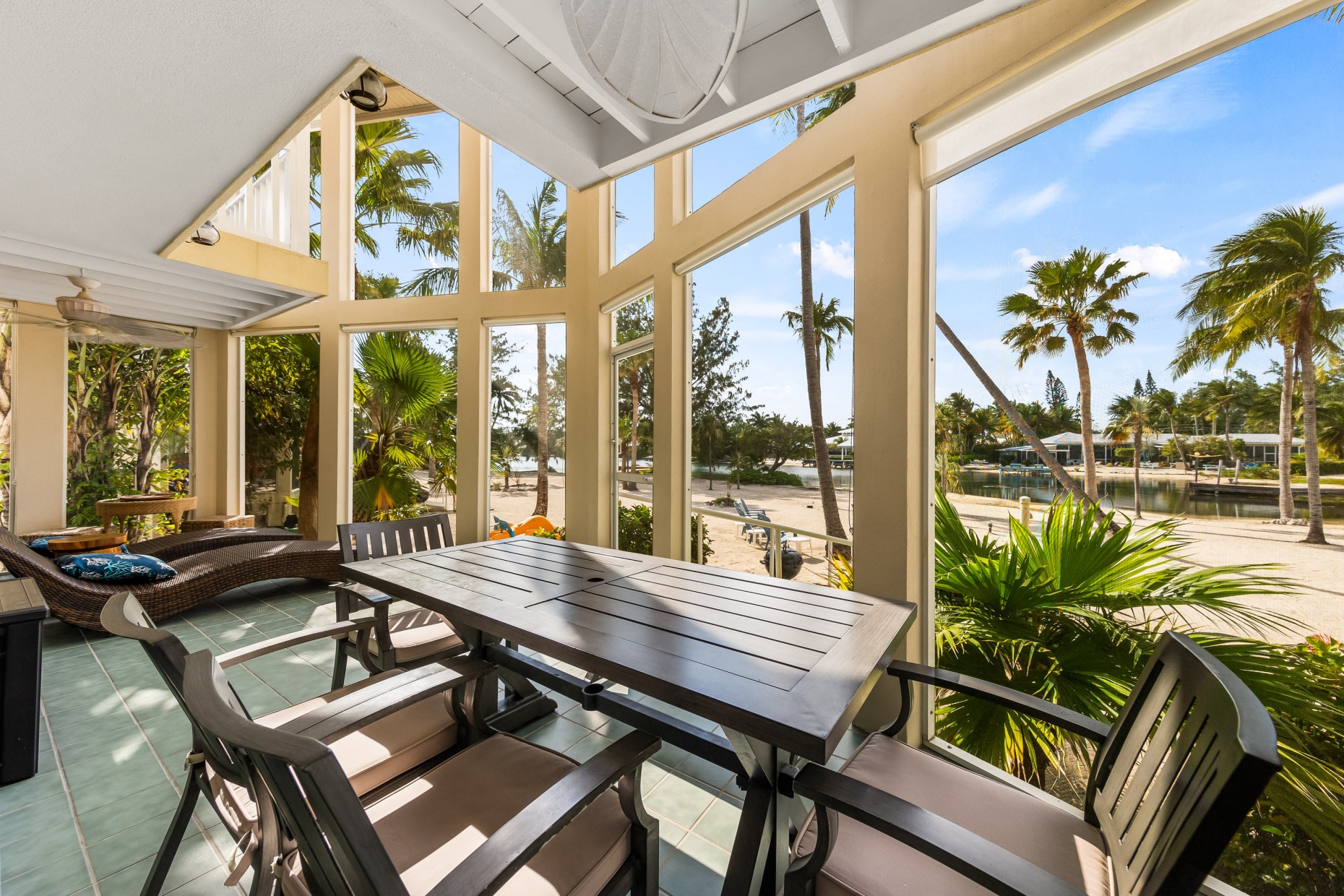 Island Houses  /  Rum Point - Kai Kotch