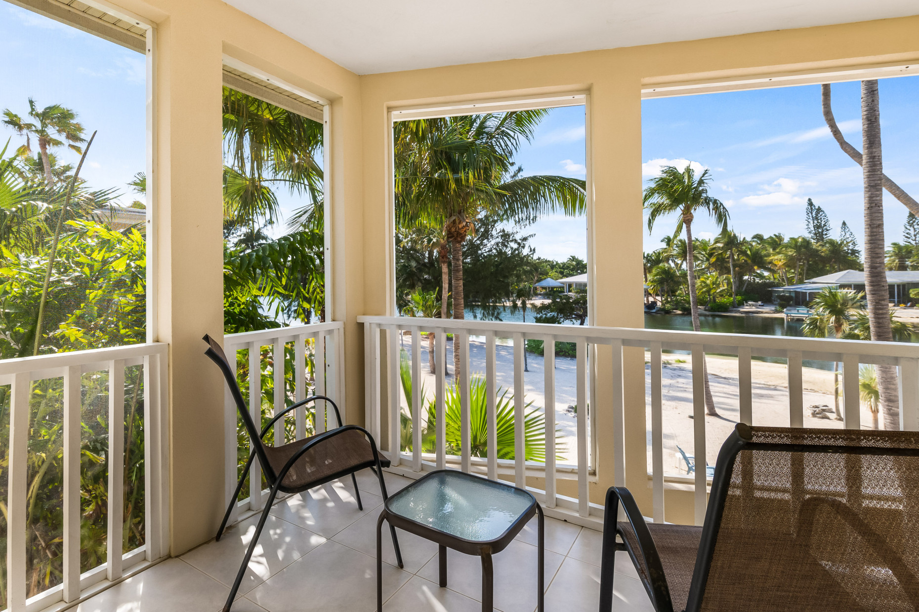 Island Houses  /  Rum Point - Kai Kotch