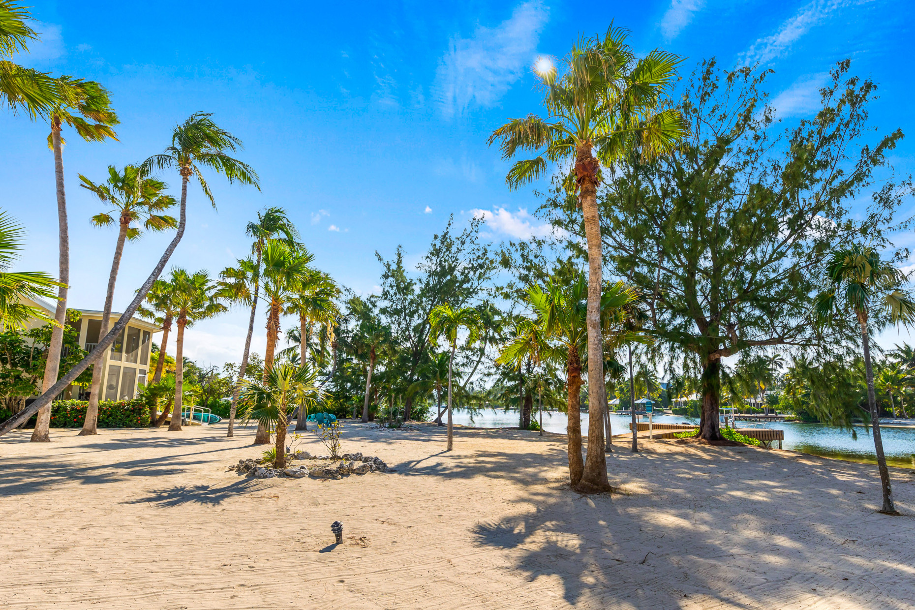 Island Houses  /  Rum Point - Kai Kotch