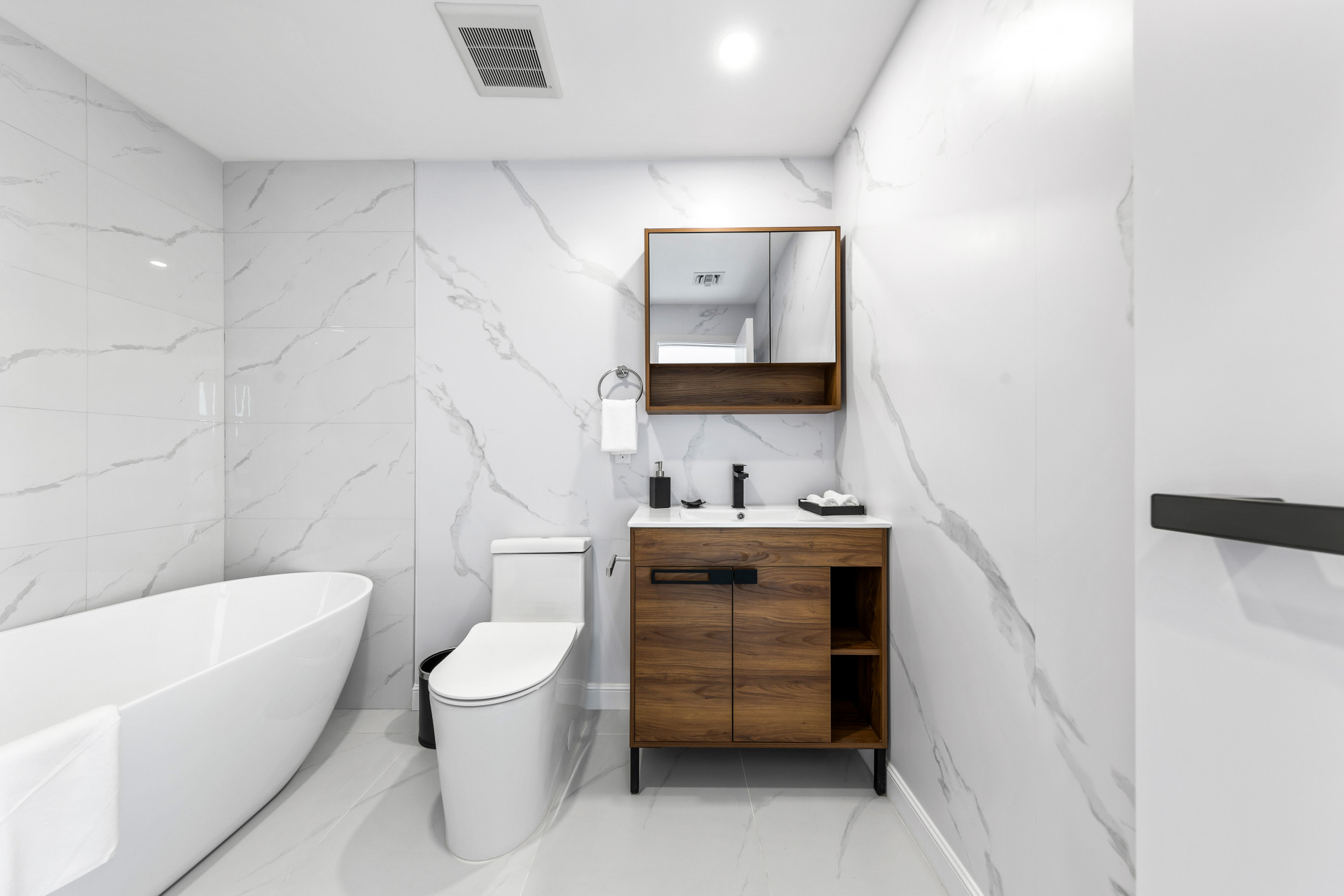 Arza West Bay D6. 2-bedroom + Den Unit. Phase 2