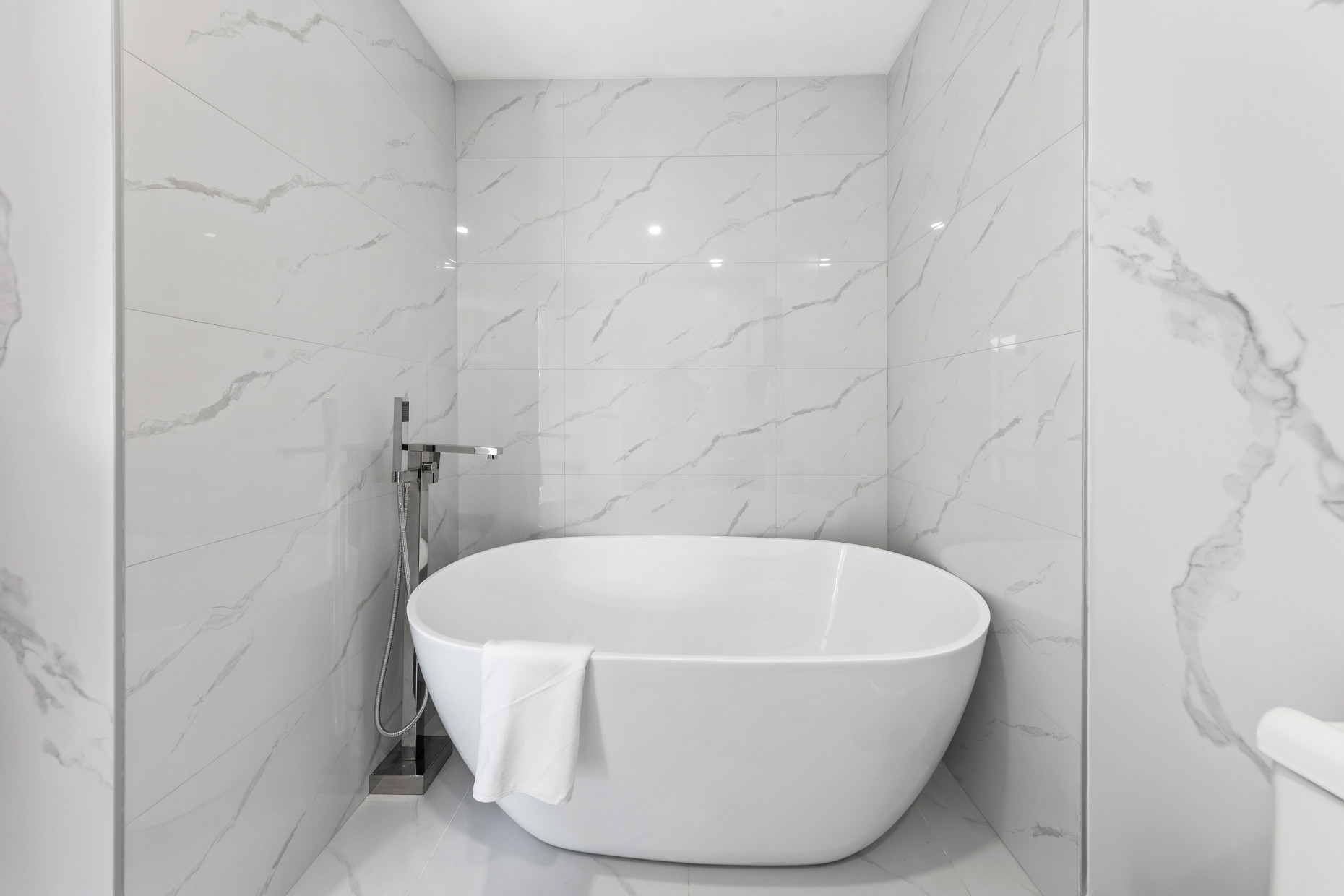 Arza West Bay D6. 2-bedroom + Den Unit. Phase 2