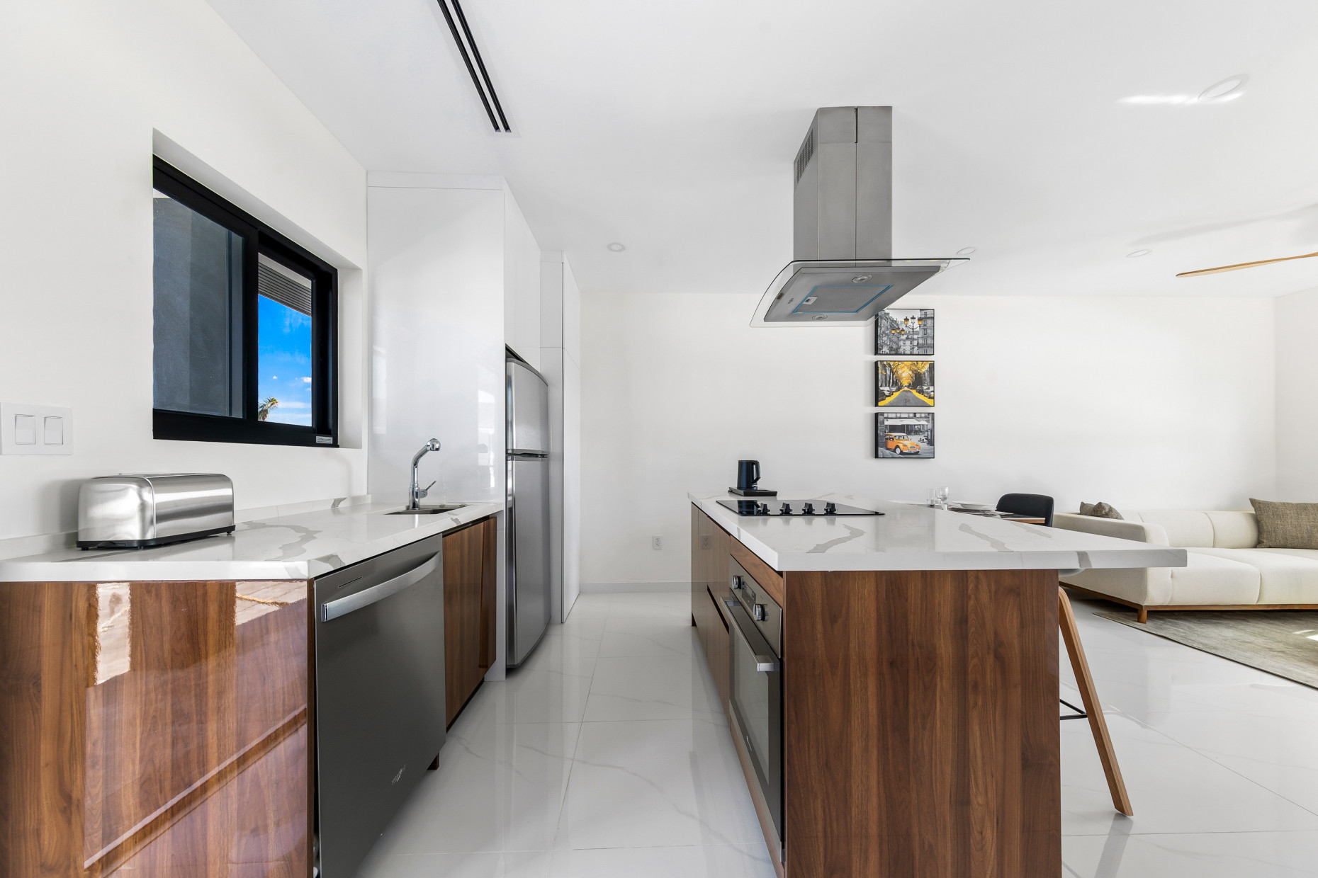 Arza West Bay J7. 1-bed Upper Floor, Fully Furnished. Move-in Ready In Just Weeks