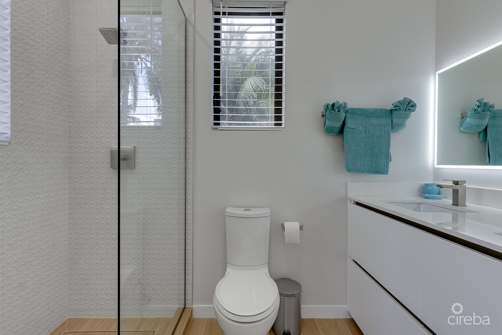 SILVER REEF RESIDENCES UNIT 1