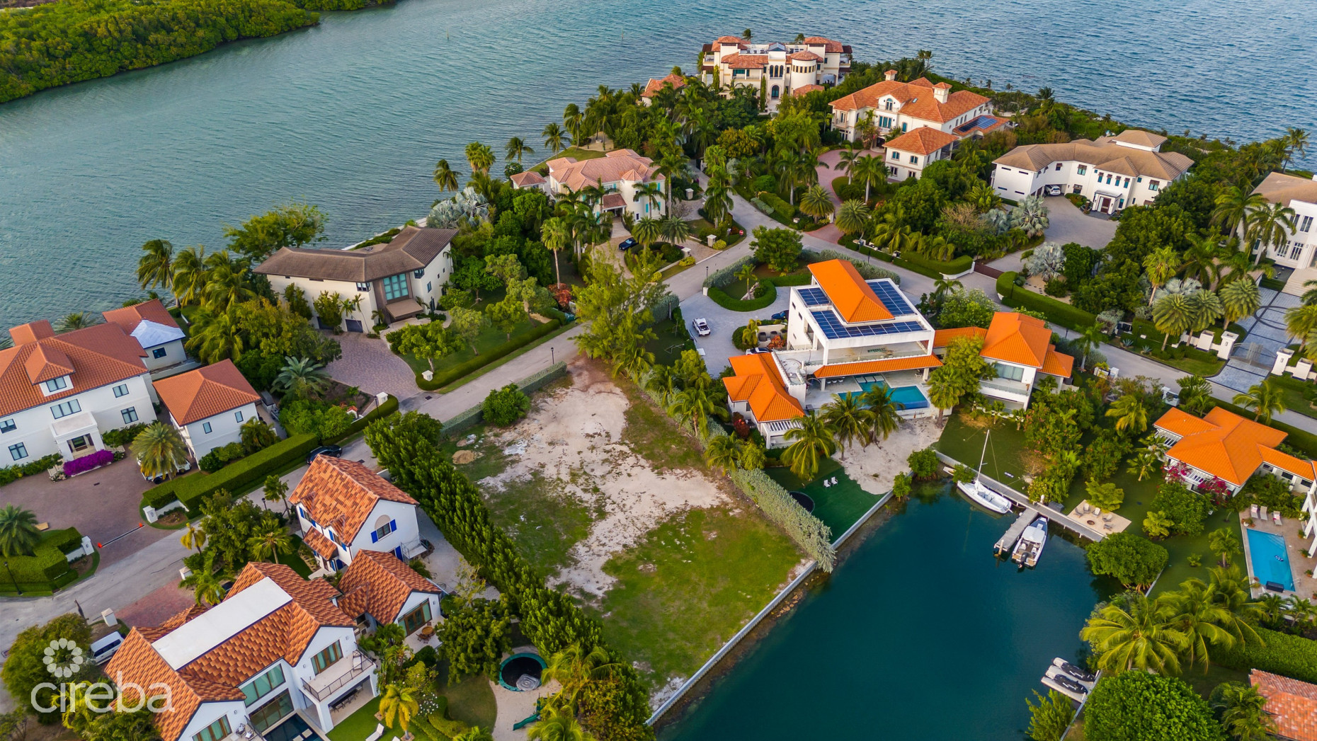 VISTA DEL MAR- EXECUTIVE  ESTATE CANAL LOT