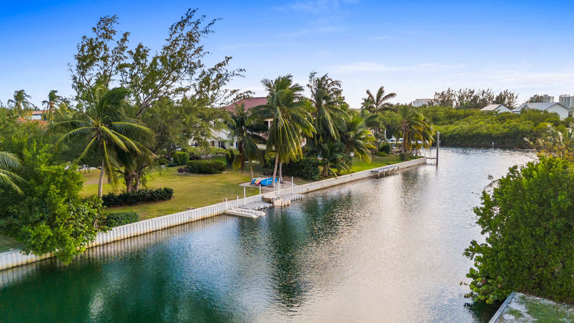 Vista Del Mar- Executive  Estate Canal Lot