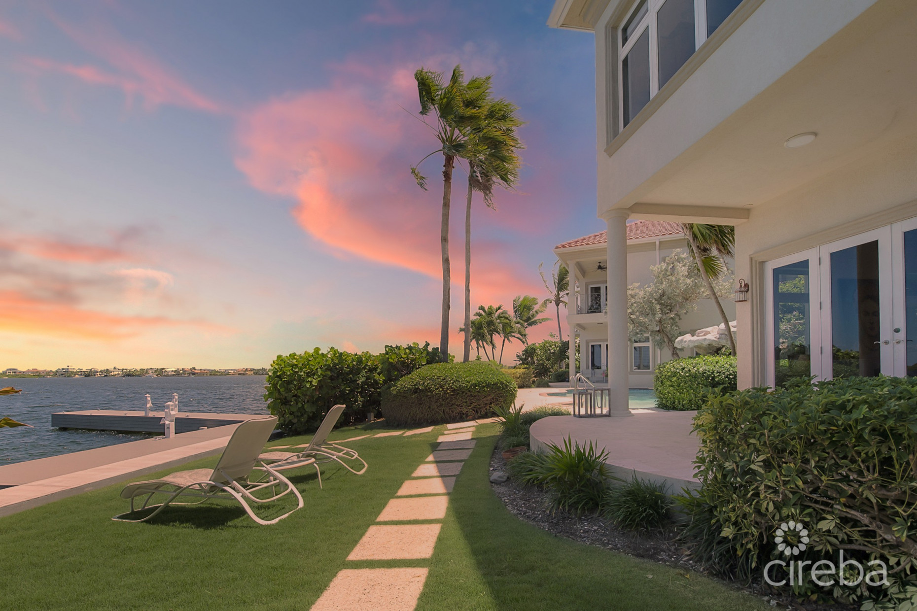 VISCAYA HOME, GOVERNOR'S HARBOUR CREEK