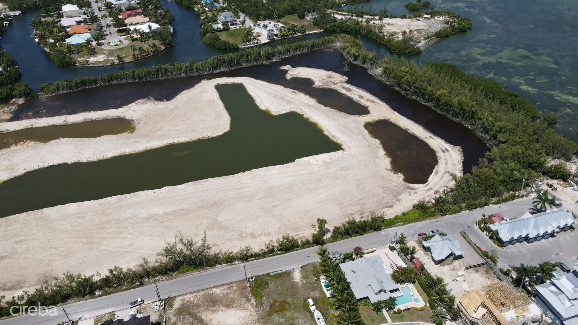 AUBURN BAY, LARGE CANAL FRONT LOT