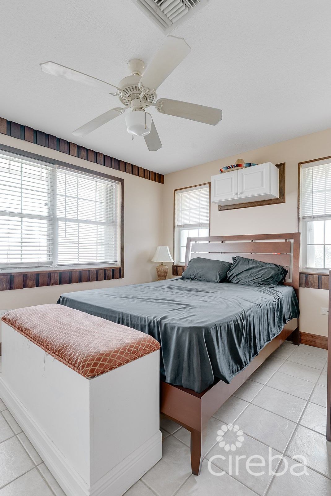 OCEAN CLUB - RENOVATED 2 BED/2.5BATH CORNER UNIT