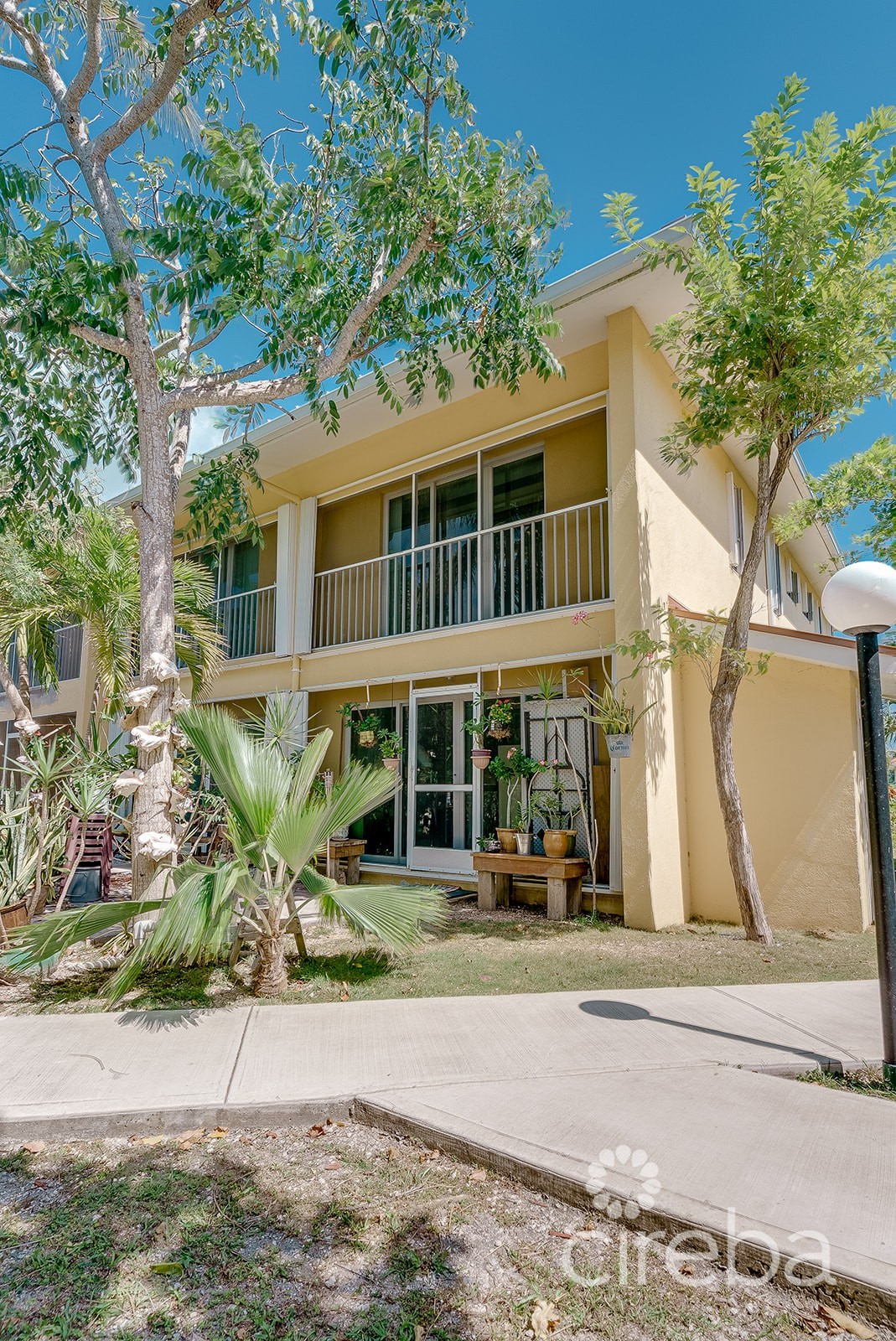 OCEAN CLUB - RENOVATED 2 BED/2.5BATH CORNER UNIT