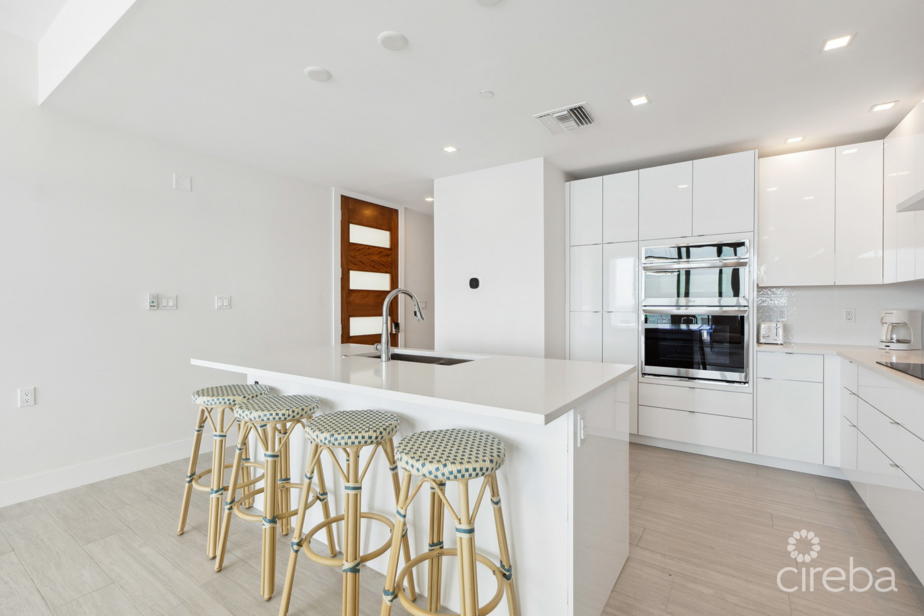 LIGHTHOUSE POINT RESIDENCES - UNIT 101