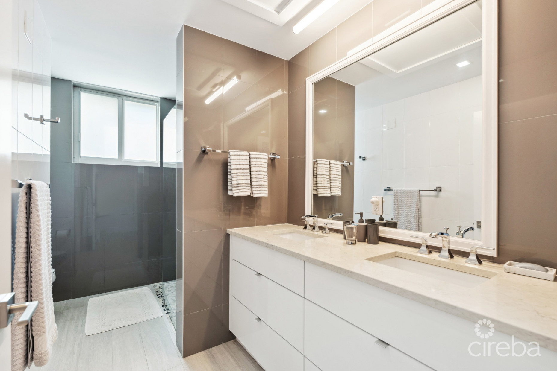LIGHTHOUSE POINT RESIDENCES - UNIT 101