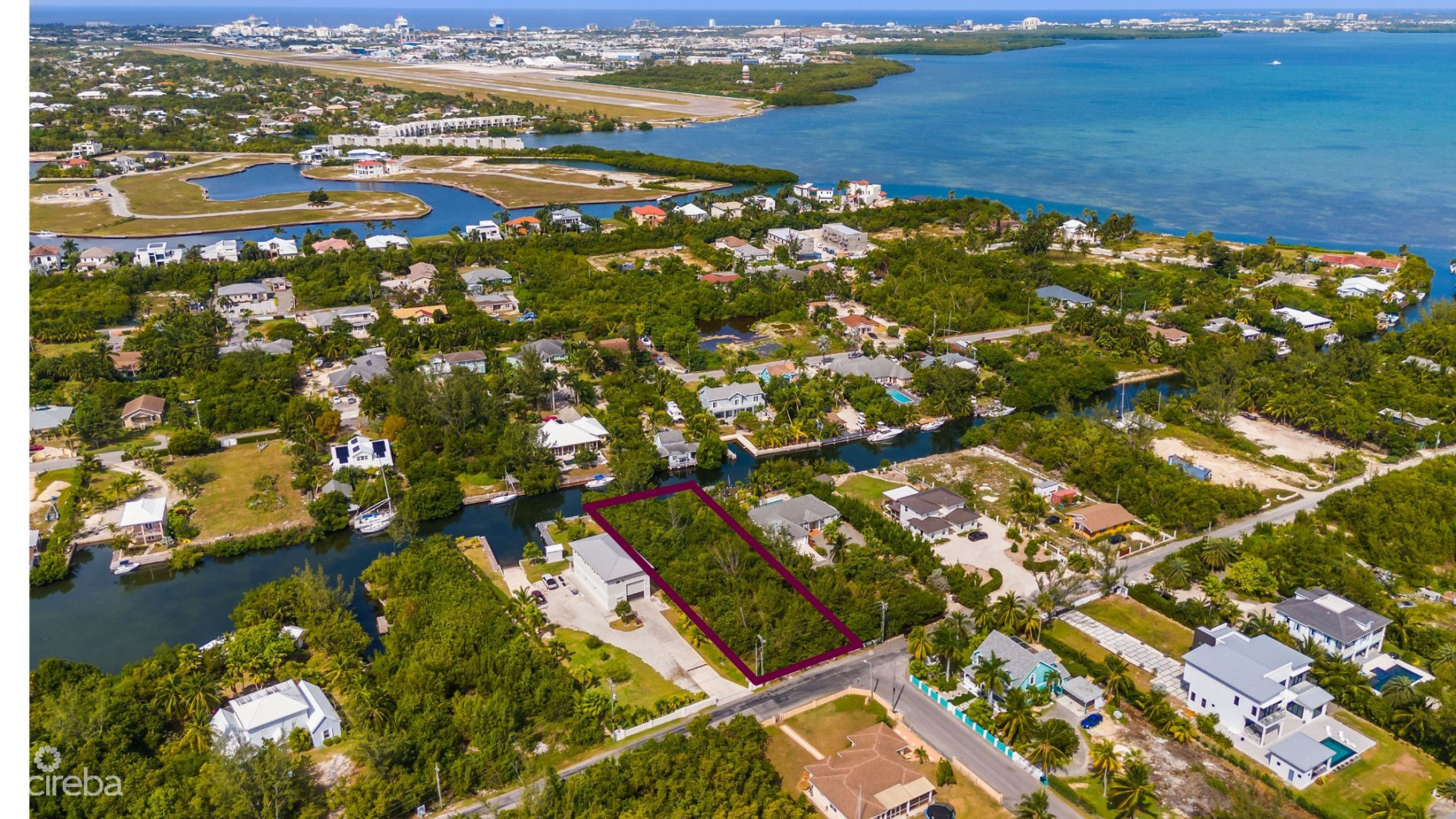 RED BAY  WOODSTOCK DR OVERSIZED CANAL FRONT LOT