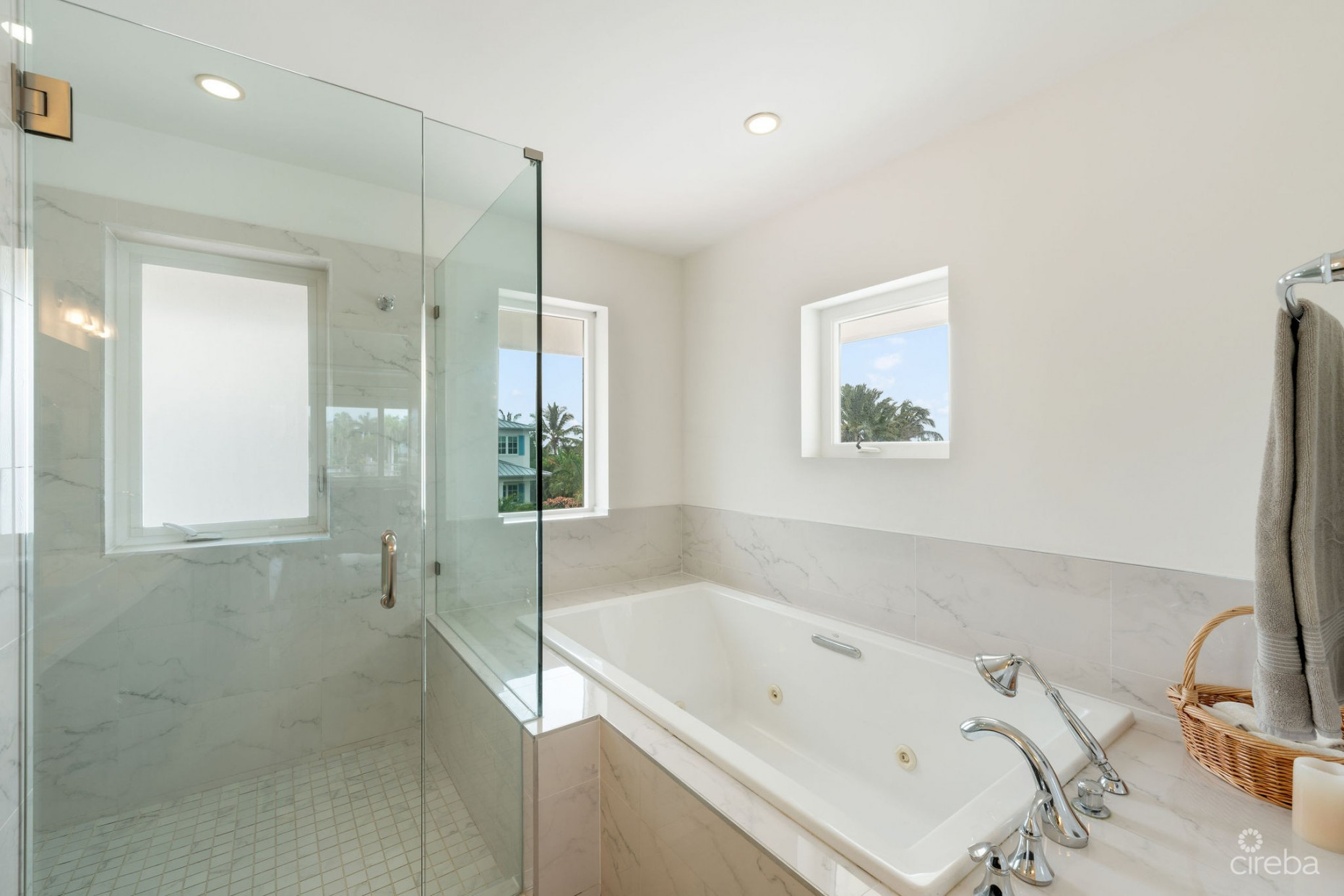 CRYSTAL HARBOUR CANAL FRONT HOME - 12 CRYSTAL DRIVE