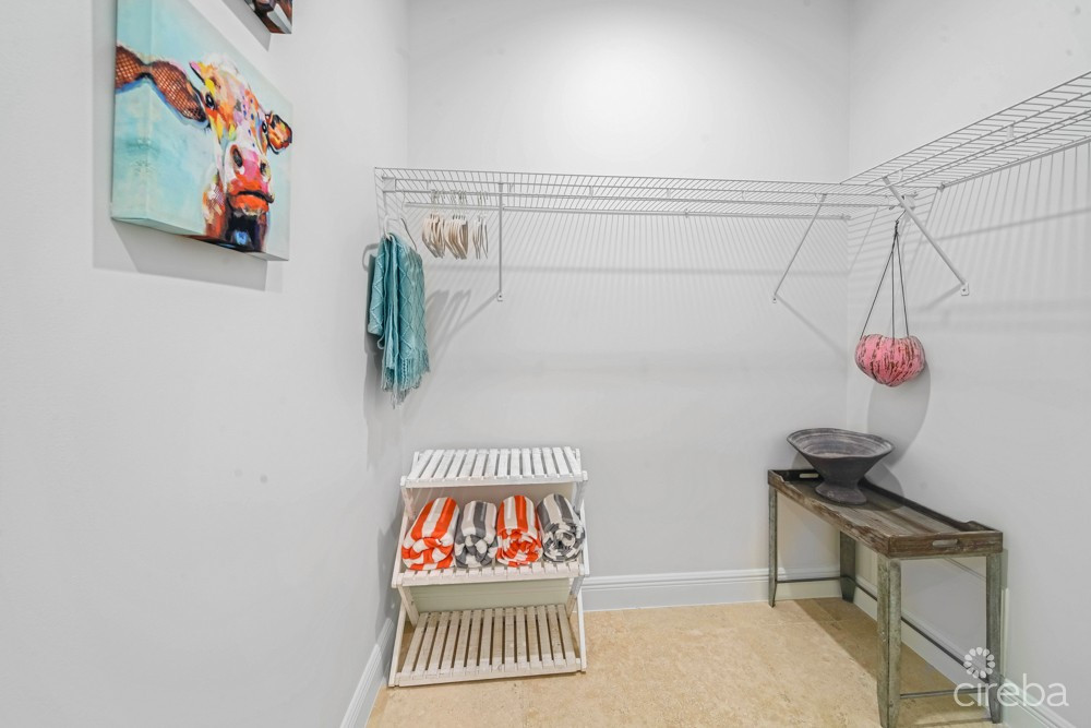 KISHA 104 | 2 BDRM WATERFRONT WALKOUT - COASTAL ELEGANCE & LUXURY