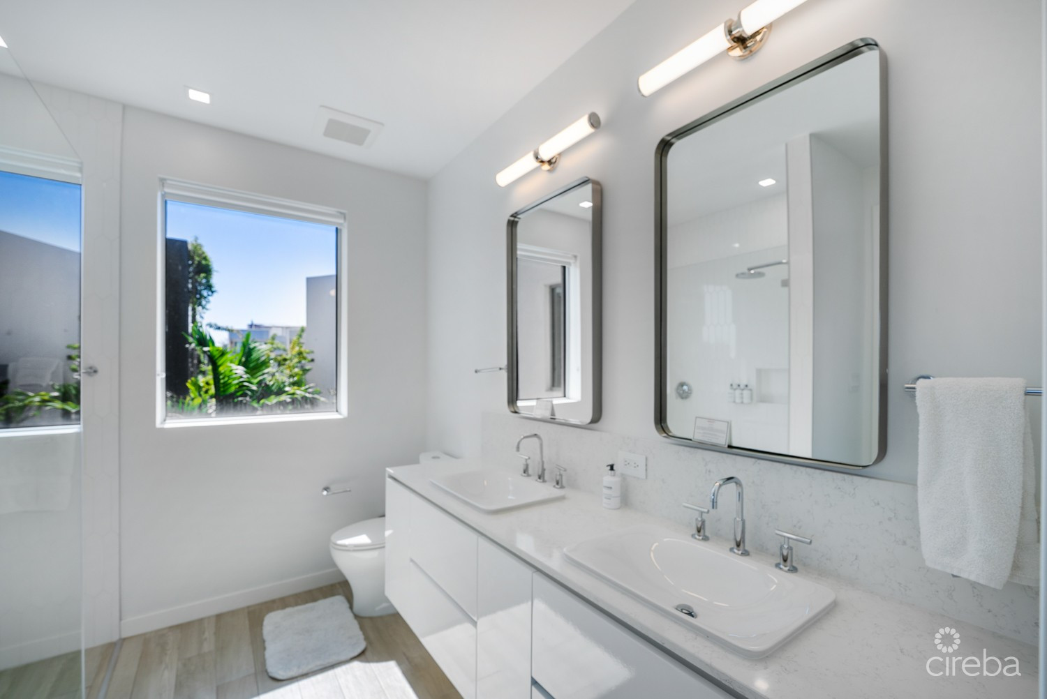 ONE CANAL POINT 526 WITH DOCK