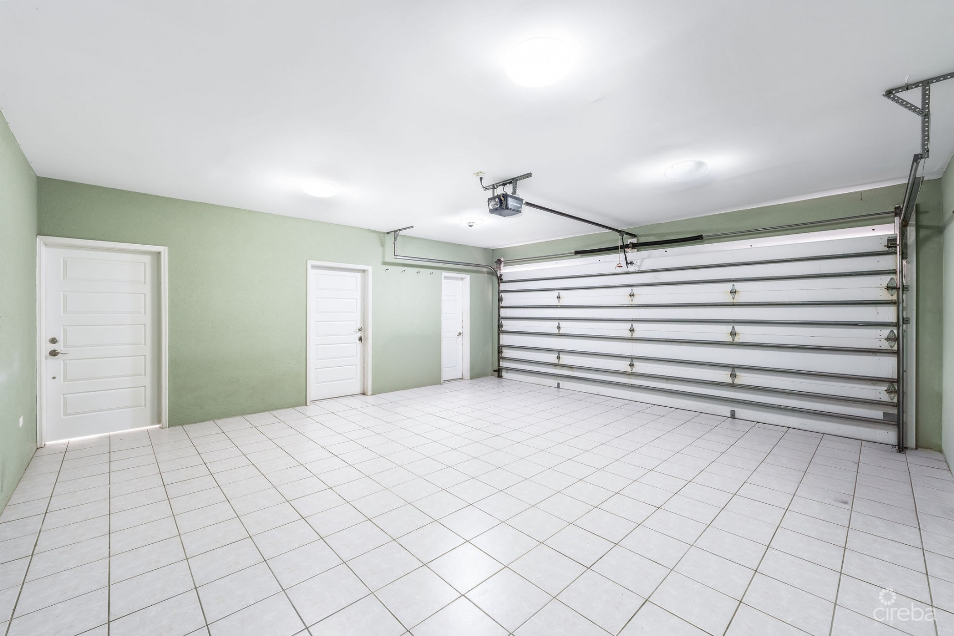 LONGFELLOW CIRCLE 18, BREAKERS FAMILY HOME