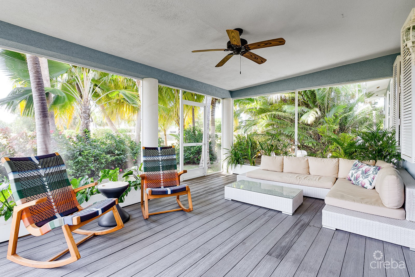 RARE OPPORTUNITY - DETACHED FAMILY HOME IN BRITANNIA REGENTS COURT