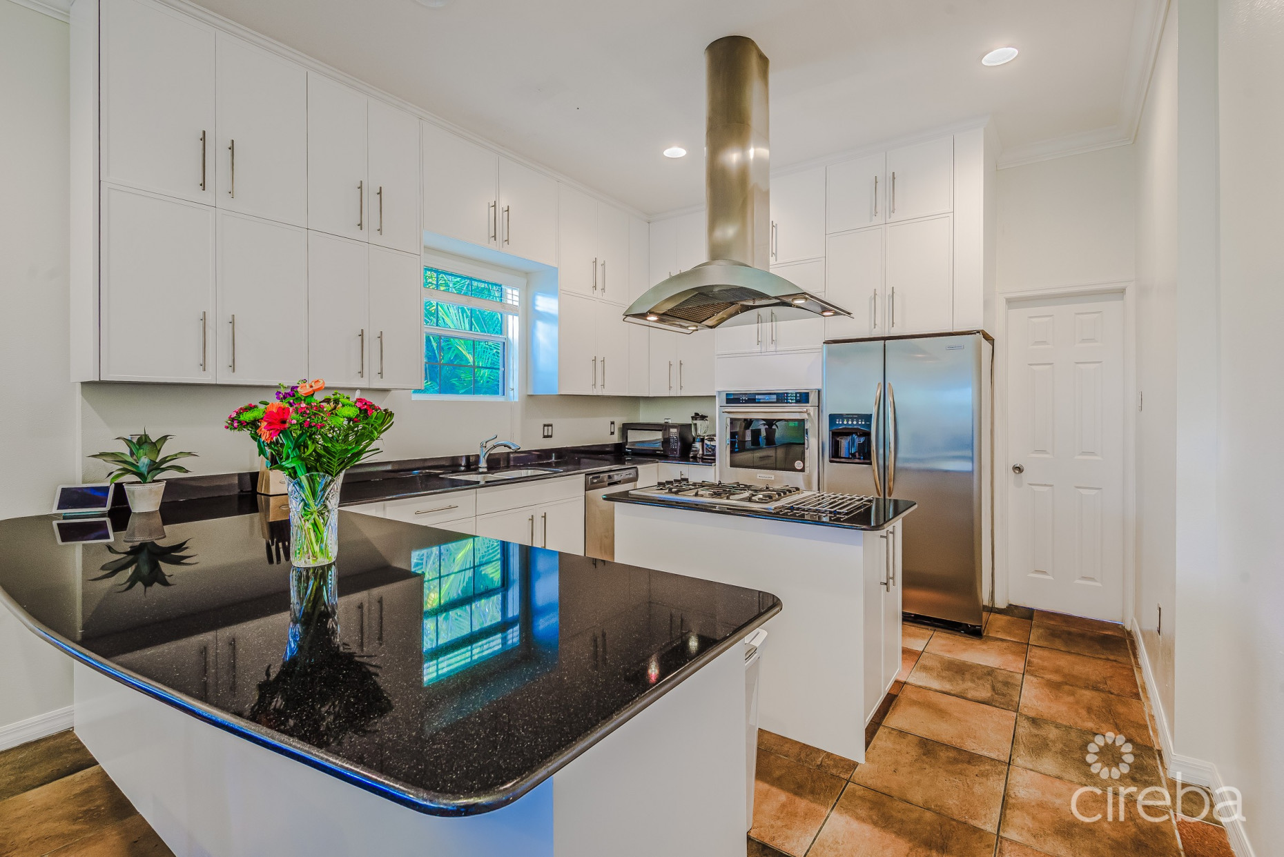 RARE OPPORTUNITY - DETACHED FAMILY HOME IN BRITANNIA REGENTS COURT