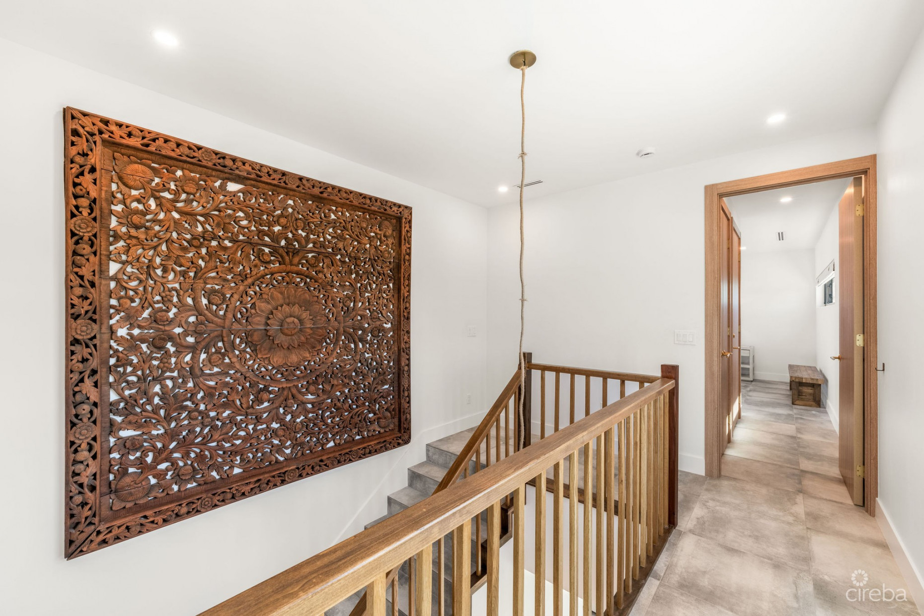 HALCYON POINT - EXPERIENCE  LUXURY FIRSTHAND