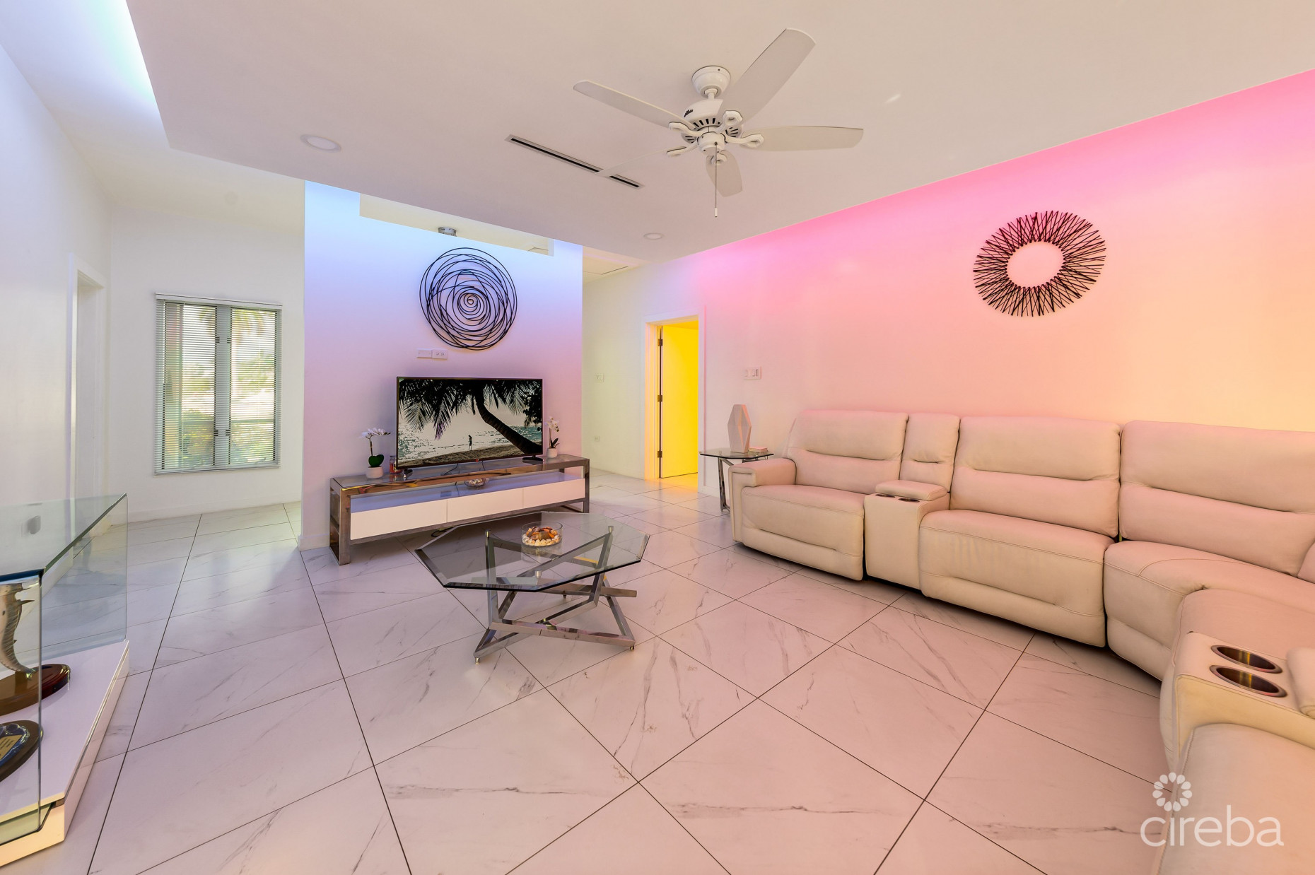 IMMACULATE 3BR FAMILY HOME W/ ADJACENT CANAL LOT