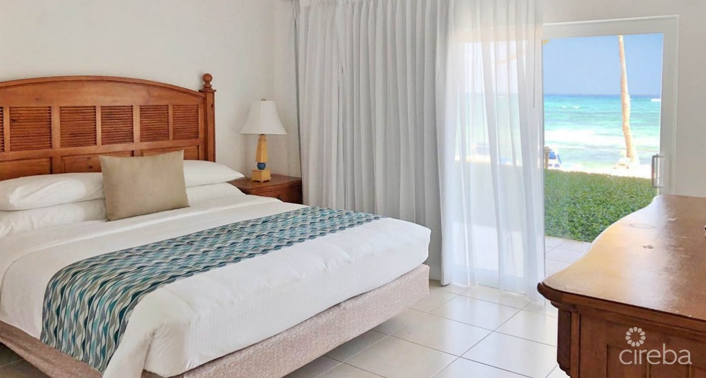 CASTAWAY COVES #115 UPDATED FIRST FLOOR RETREAT