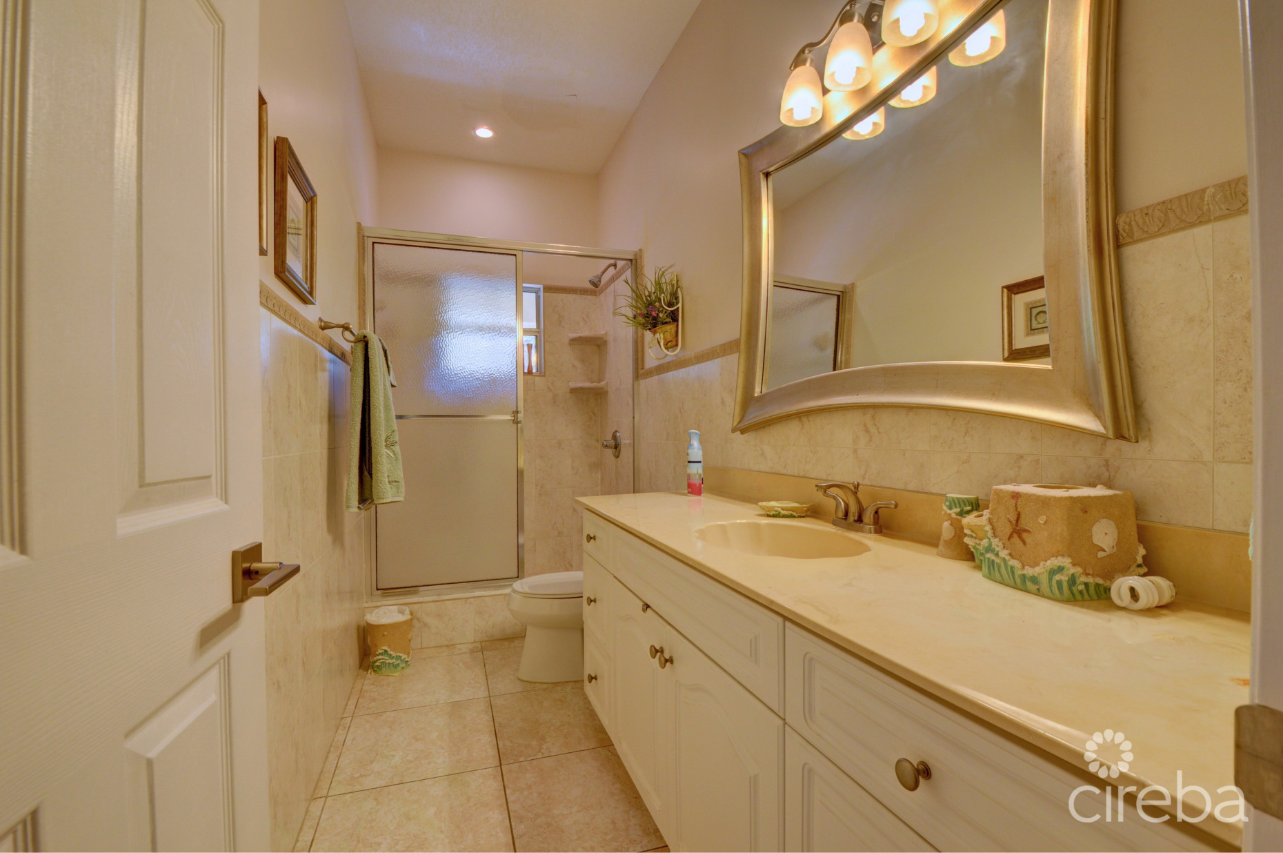 MULTIFAMILY RESIDENCE ON CRANBROOK DR.