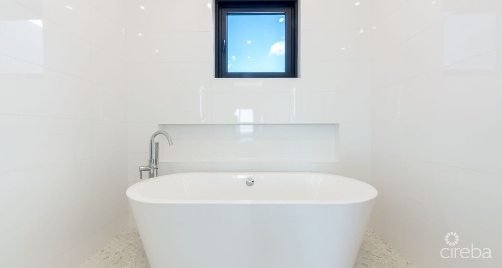 PARAISO RESIDENCES #7 - PRE-CONSTRUCTION