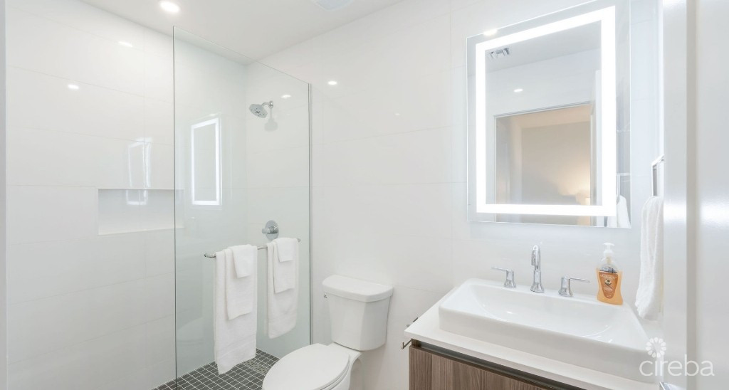 PARAISO RESIDENCES #7 - PRE-CONSTRUCTION