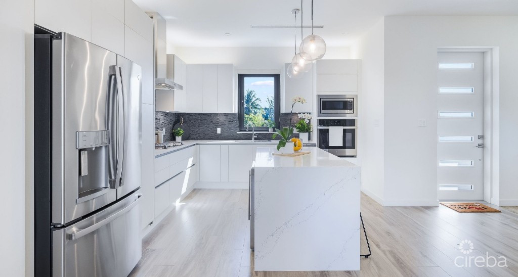 PARAISO RESIDENCES #10 - PRE-CONSTRUCTION