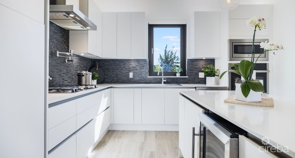 PARAISO RESIDENCES #9- PRE-CONSTRUCTION