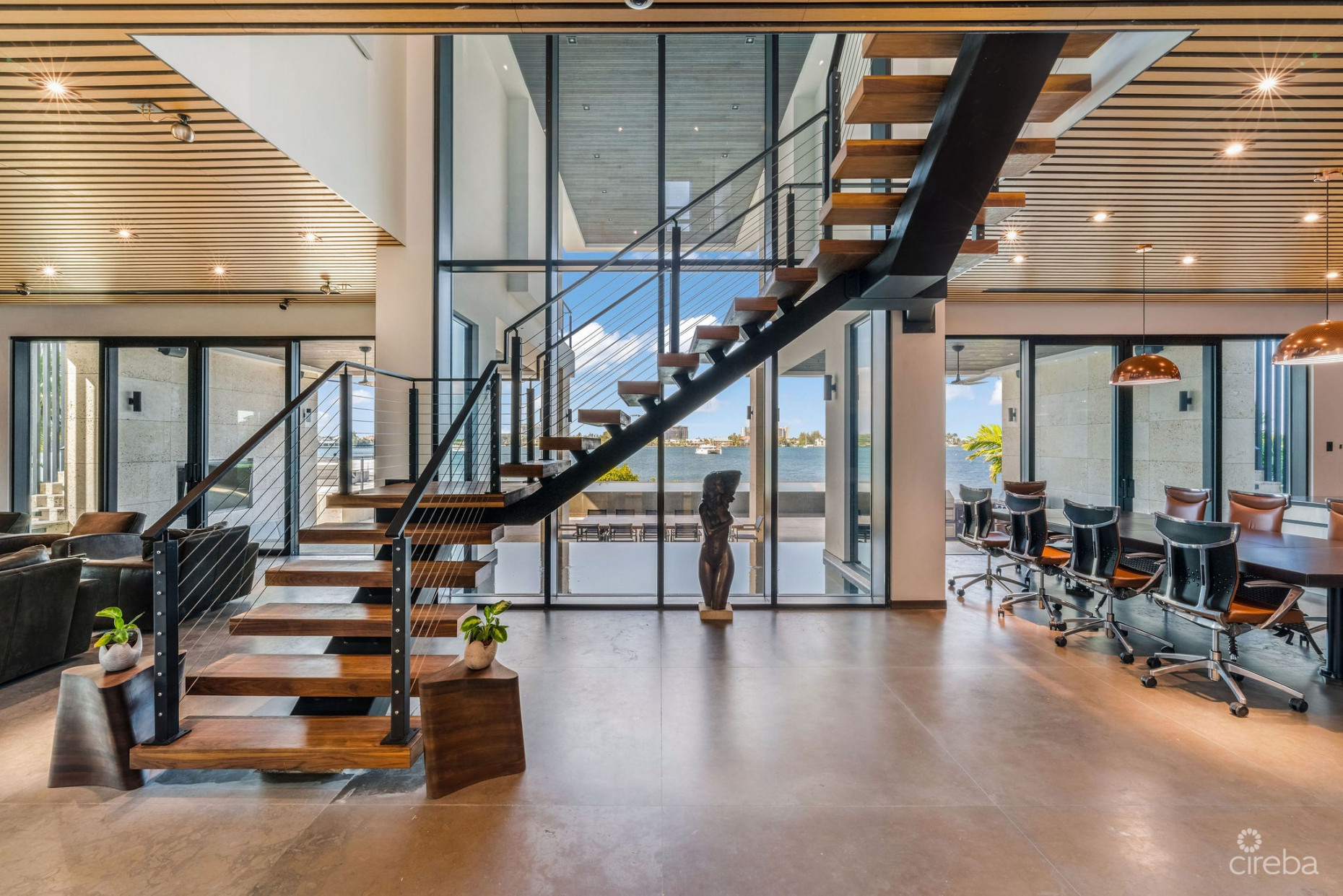 72 LALIQUE PENINSULA QUAY - SERENITY HOUSE IN CRYSTAL HARBOUR