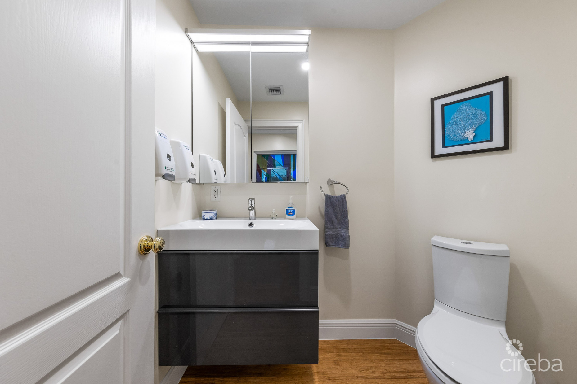 BRITANNIA REGENTS COURT , 4 BED PLUS DEN