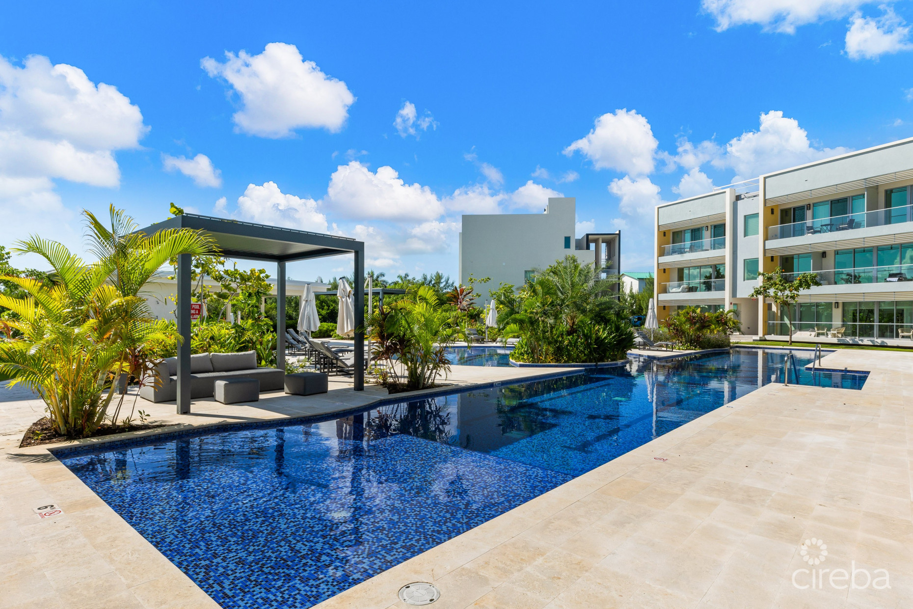 ONE CANAL POINT 324, SEVEN MILE CORRIDOR