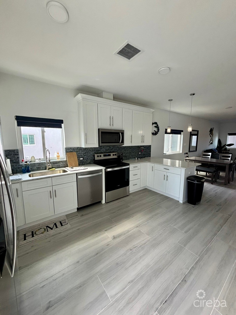 LA PAIDION ONE, BLK 1, APT 6