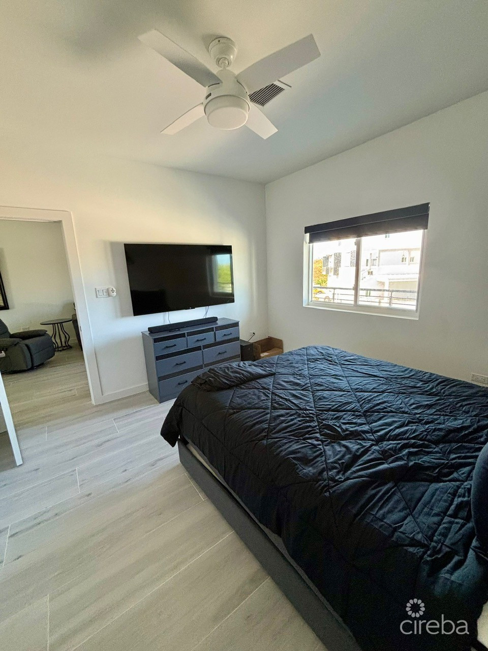 LA PAIDION ONE, BLK 1, APT 6