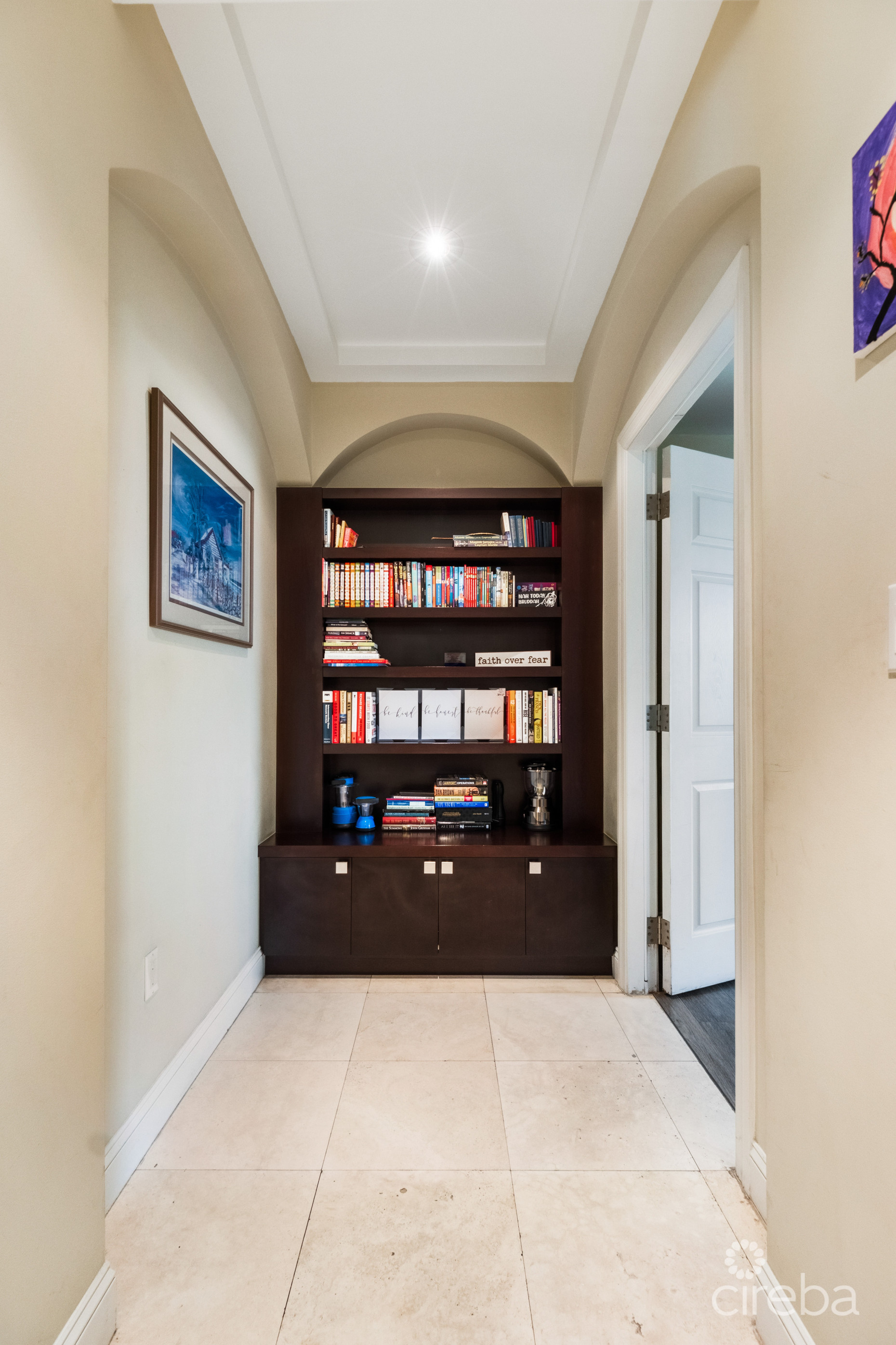 BRITANNIA KINGS COURT WITH TWO DOCK OPTIONS AVAILABLE