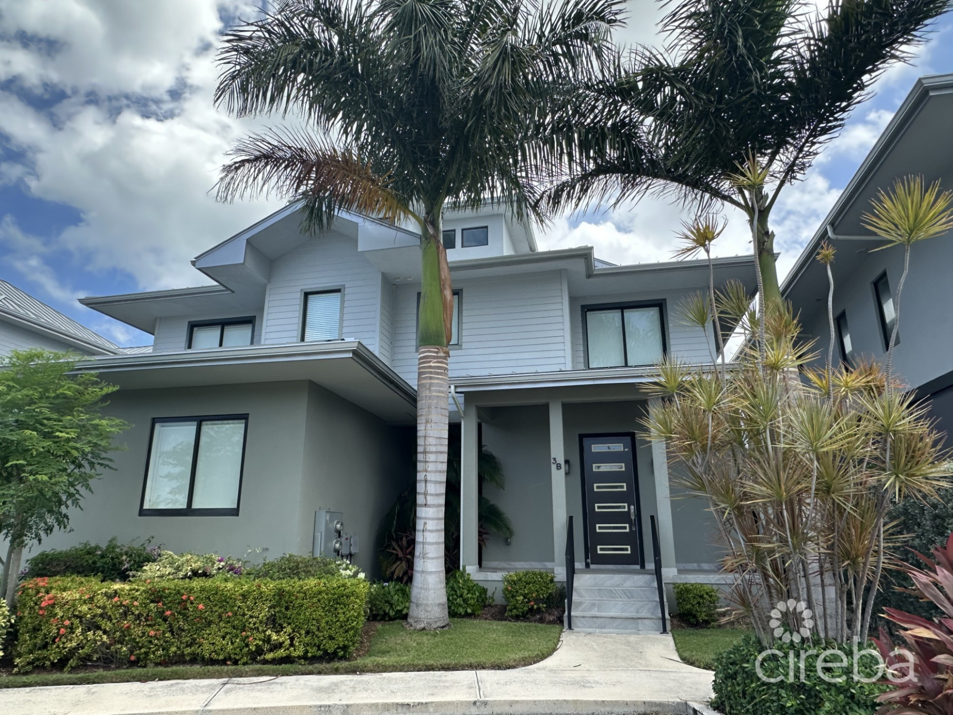 SEAHAVEN ORCHID VILLA WITH CARRIAGE HOUSE