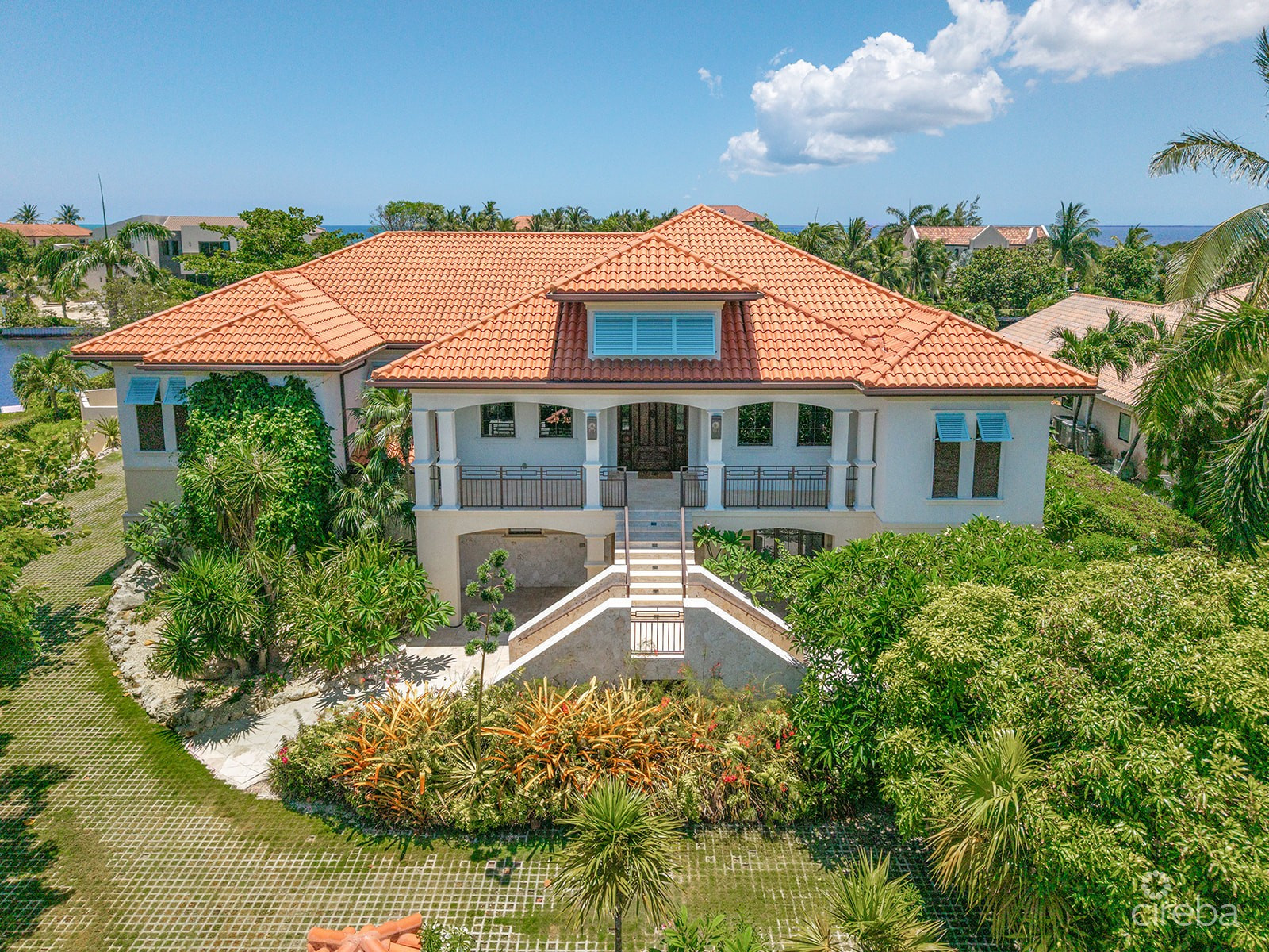 THE DOCK HOUSE | A VISTA DEL MAR & YACHT CLUB SIGNATURE RESIDENCE