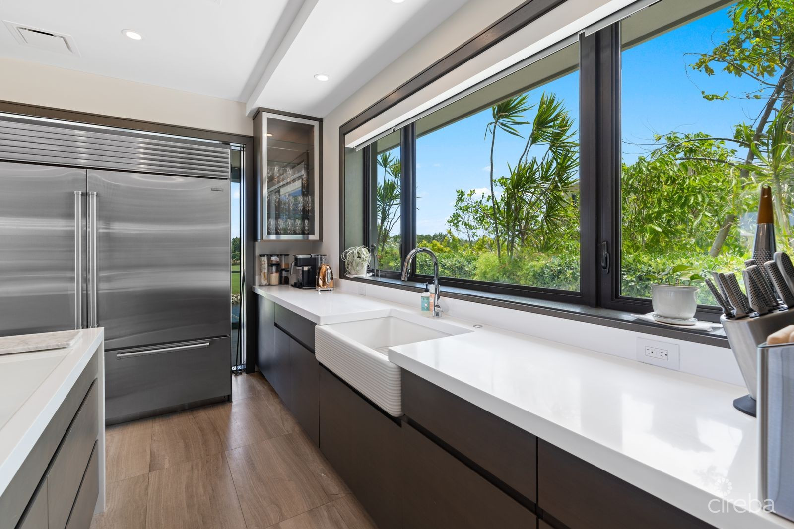 RITZ-CARLTON DECKHOUSE 9