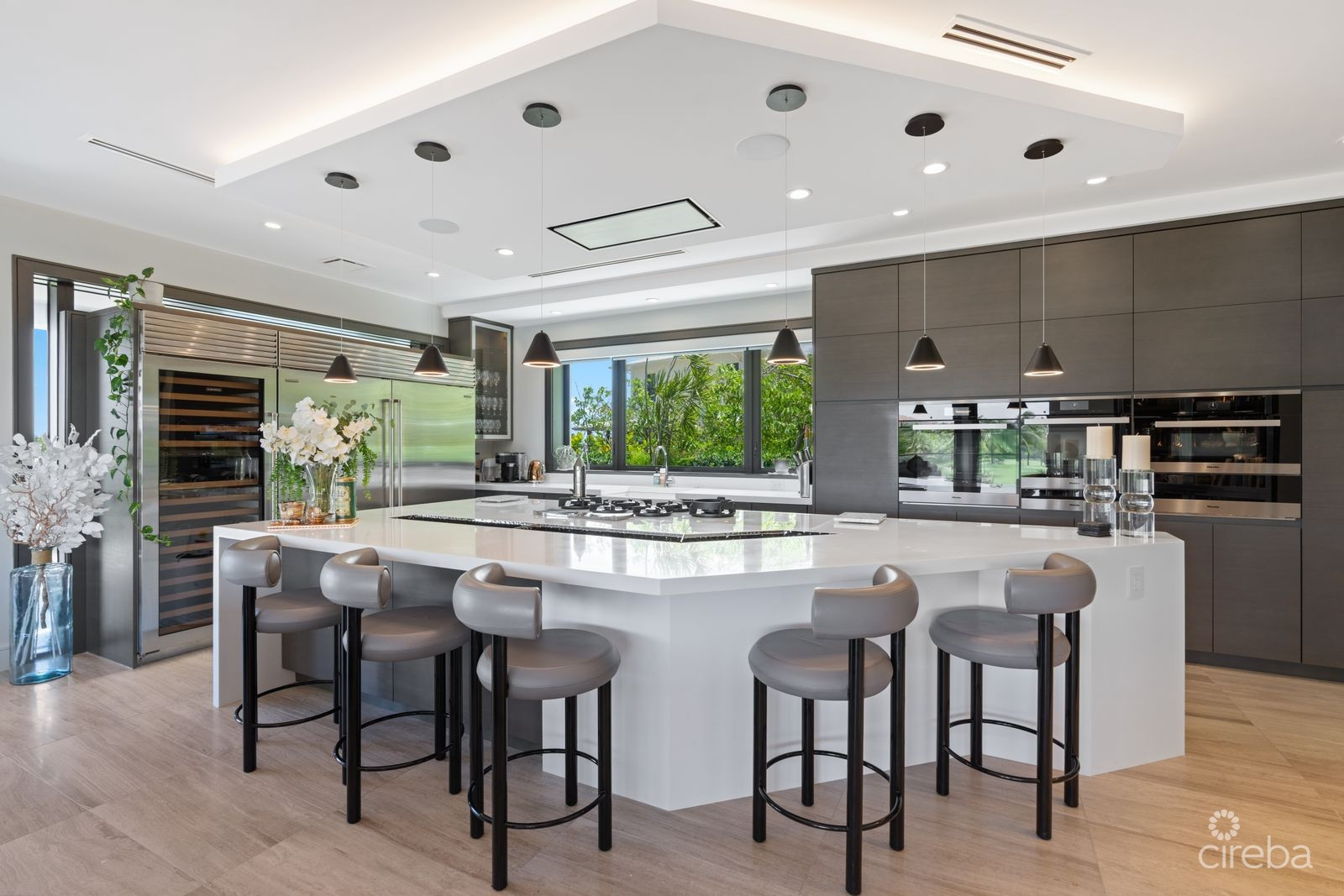 RITZ-CARLTON DECKHOUSE 9