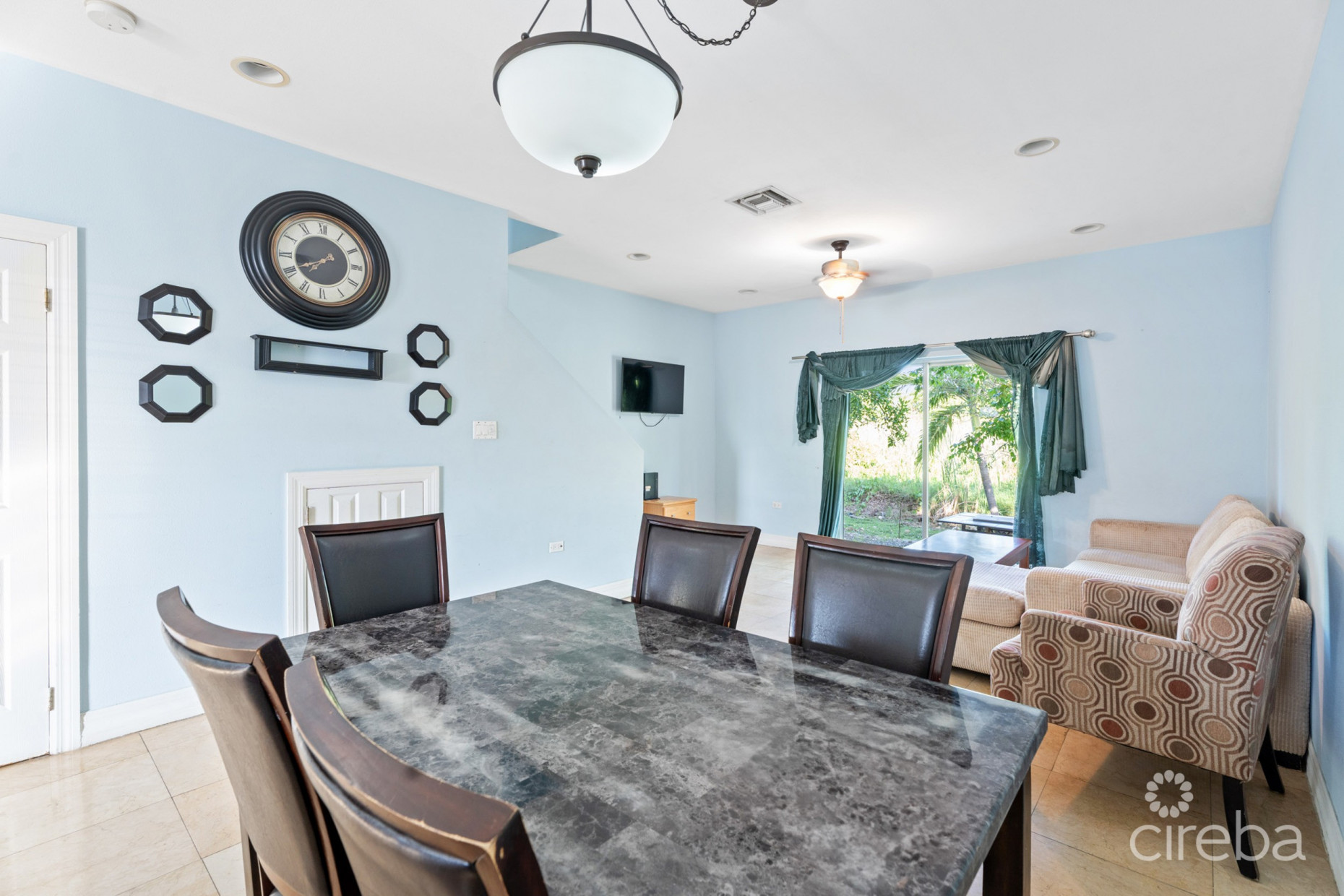 VERY MOTIVATED SELLER!  SCHOLARS RETREAT 3-BEDROOM END UNIT