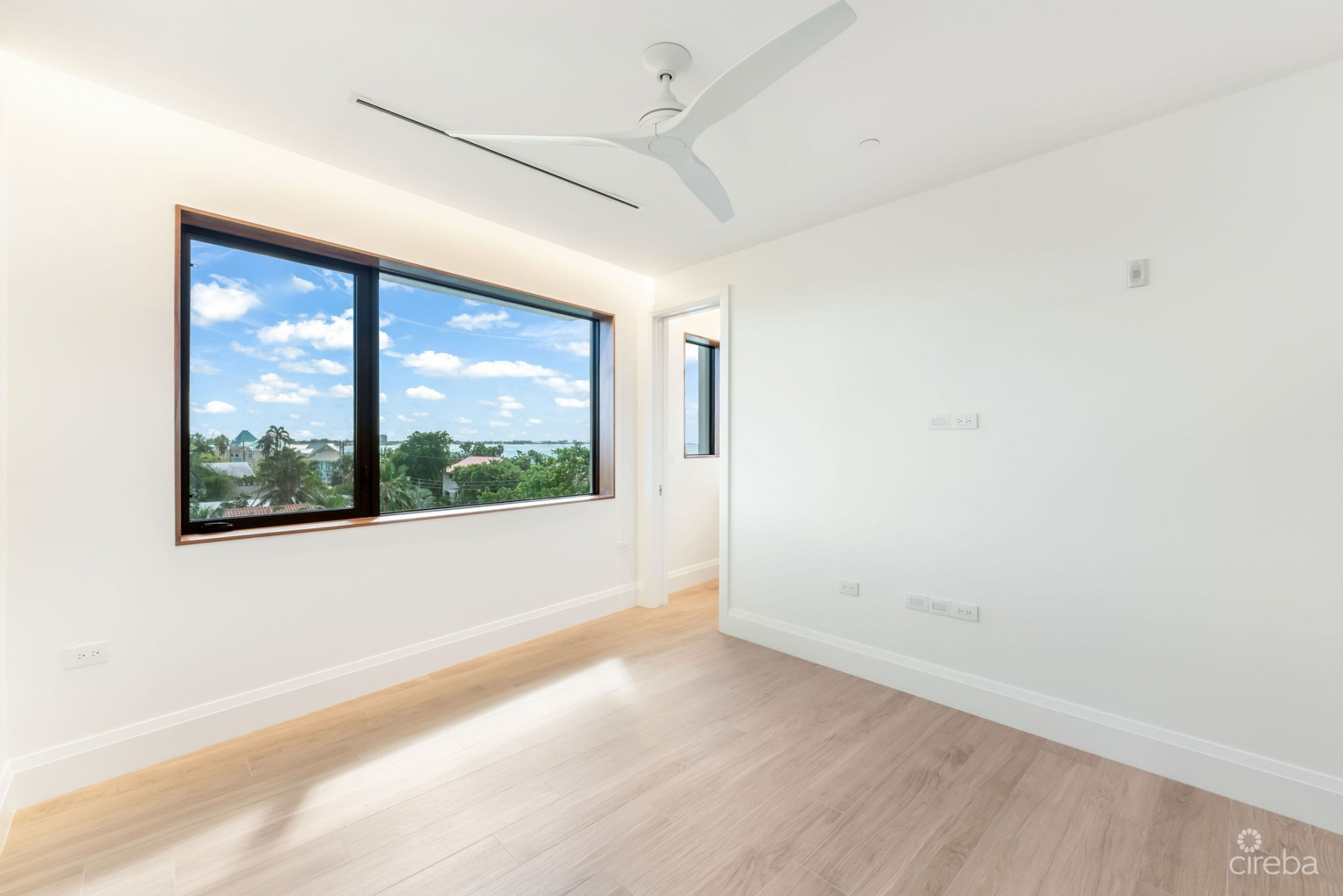 THE SANDS RESIDENCE #2